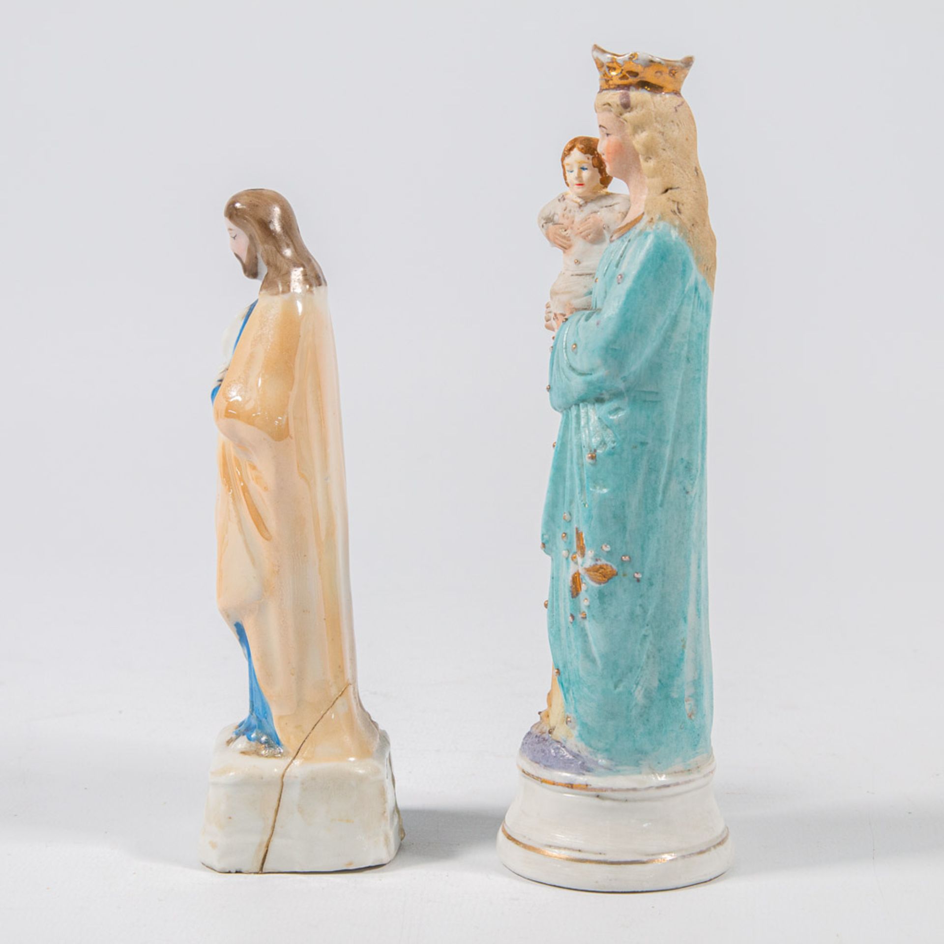 A collection of 11 bisque porcelain holy statues, Mary, Joseph, and Madonna. - Image 12 of 49