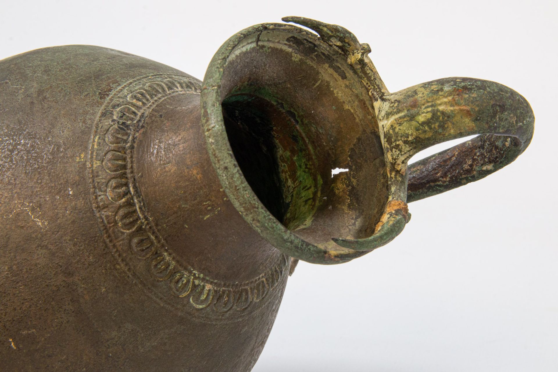 A Roman bronze jar, 1st-2nd century. - Image 14 of 14