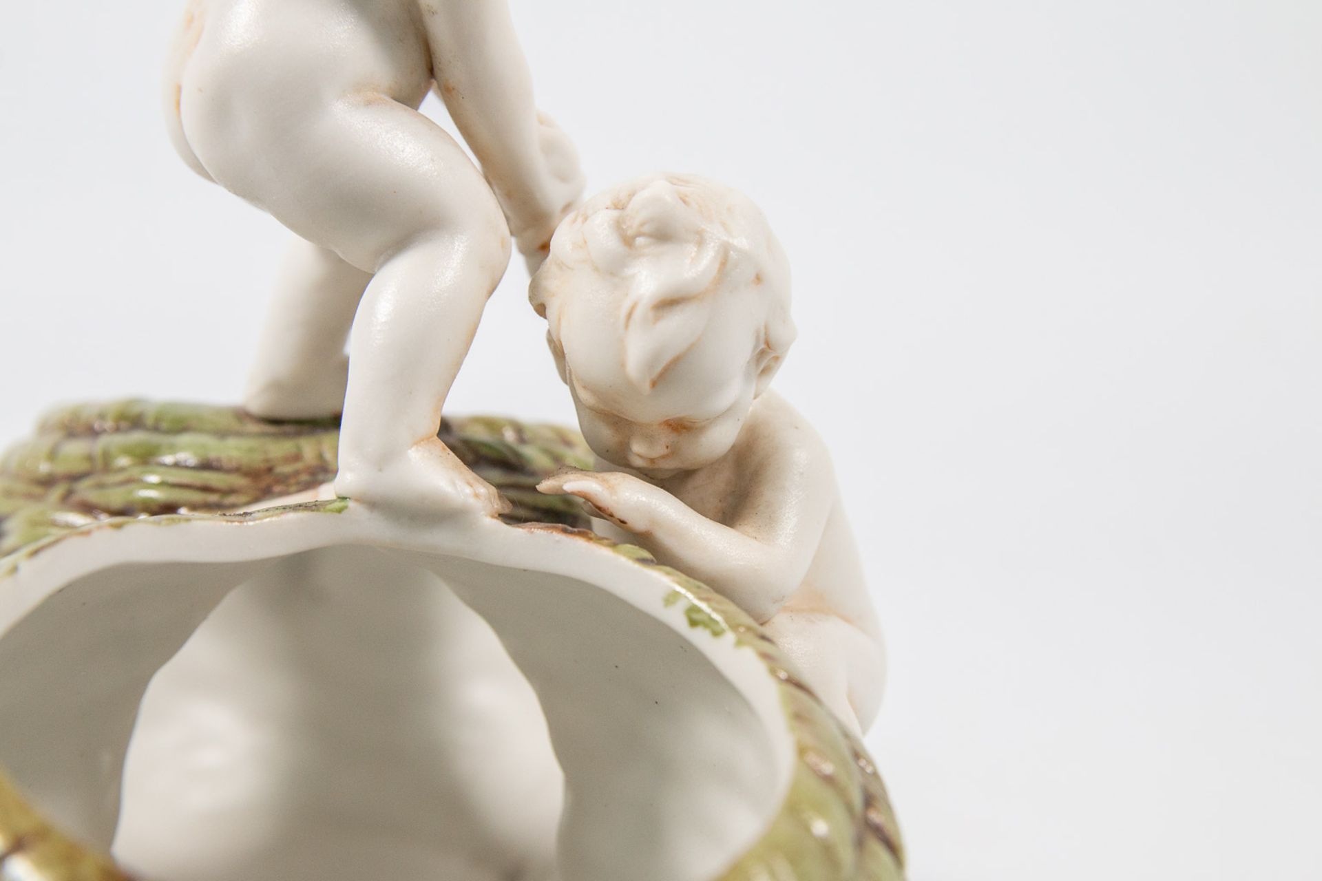 Hertwig and Co, Katzhutte, porcelain group of 2 putti - Bild 18 aus 24