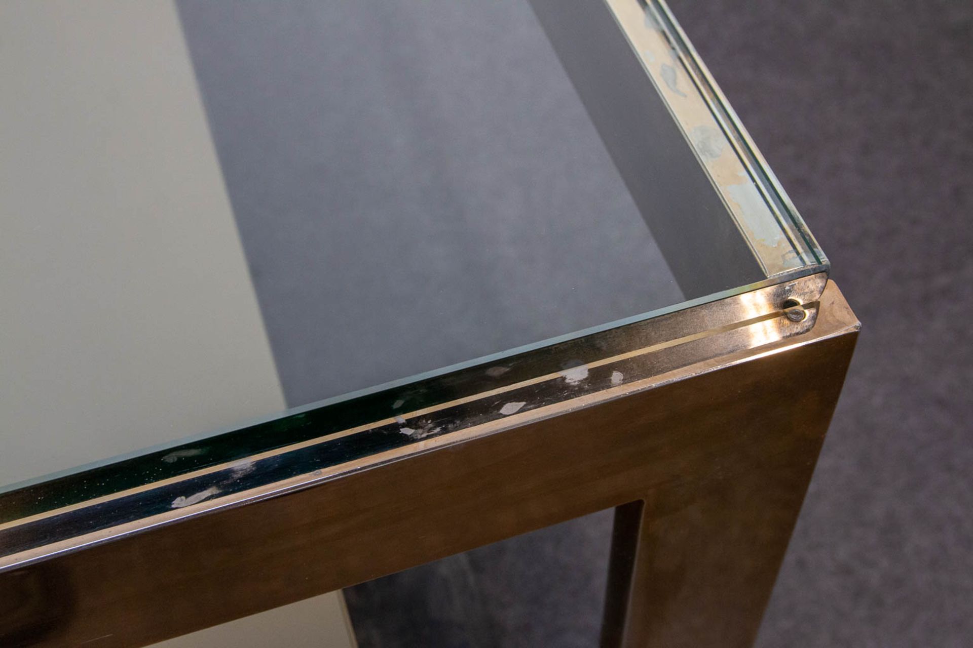 A Belgo-Chrom G-Shape coffee Table with fumé glass and clear glass. 20th century. - Image 8 of 19