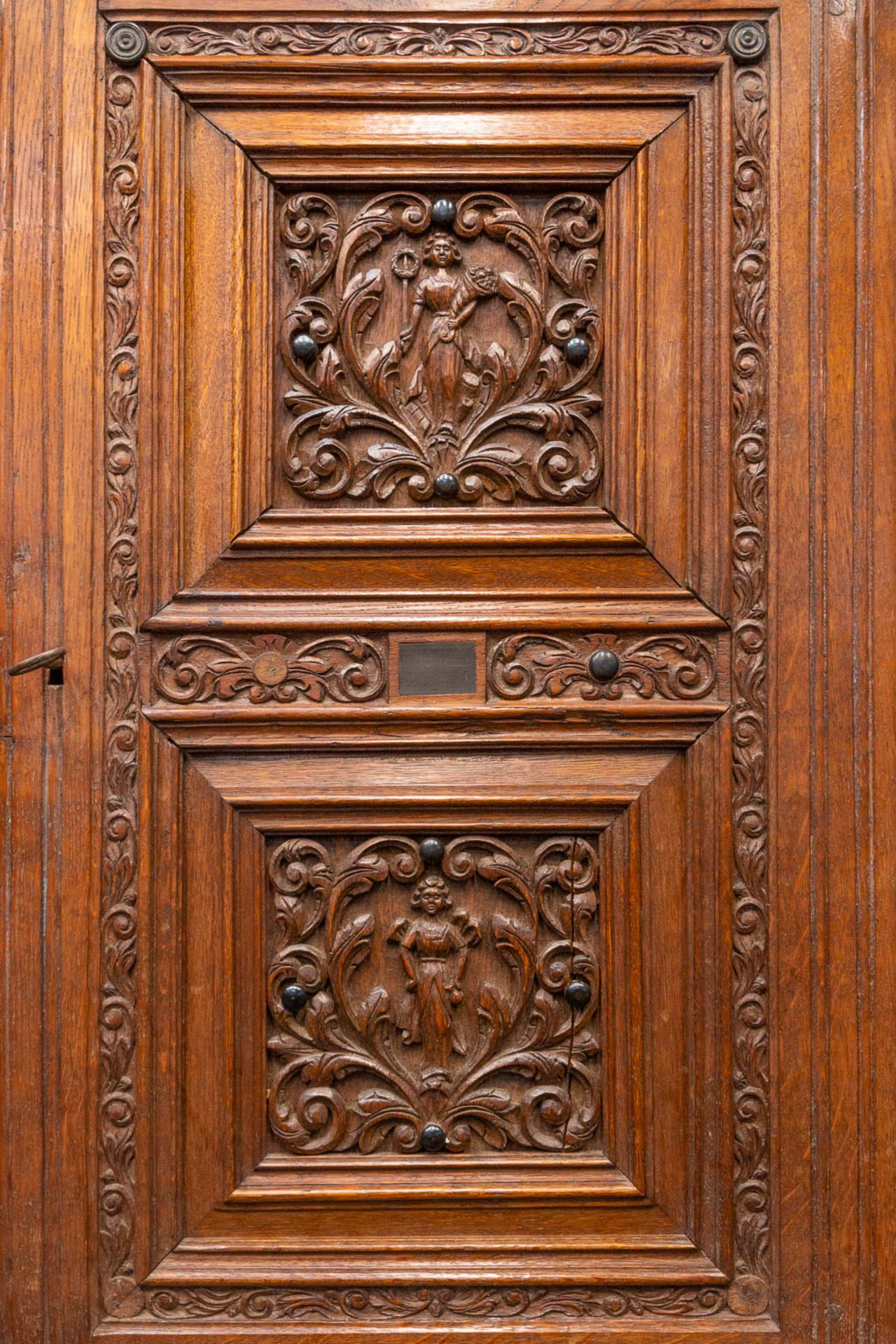 A cabinet, made in Flemish renaissance style, oak with fine sculptures, 19th century. - Image 23 of 27