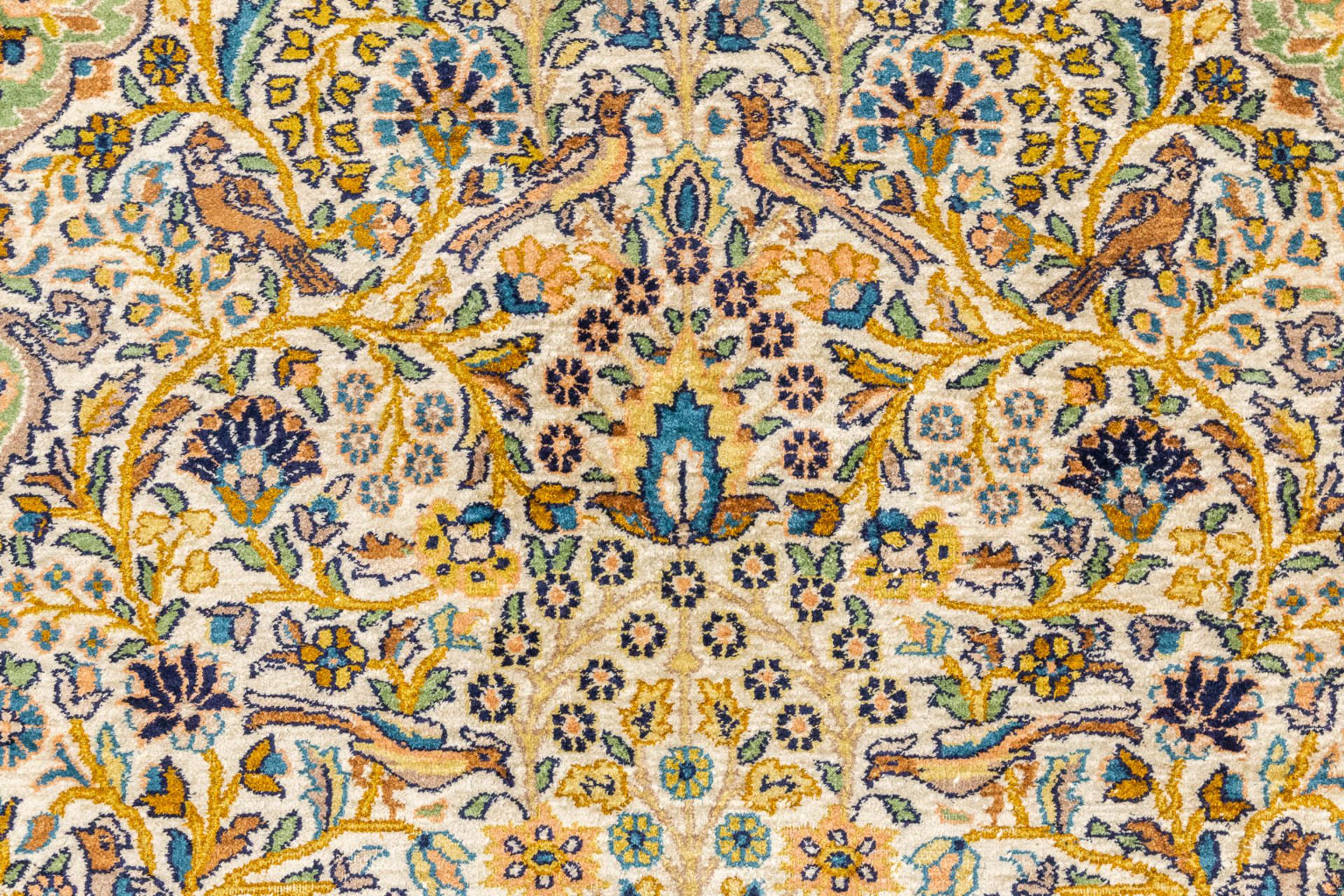 An Oriental, hand-made carpet, 'Isfahan' 181 x 124 - Bild 6 aus 7