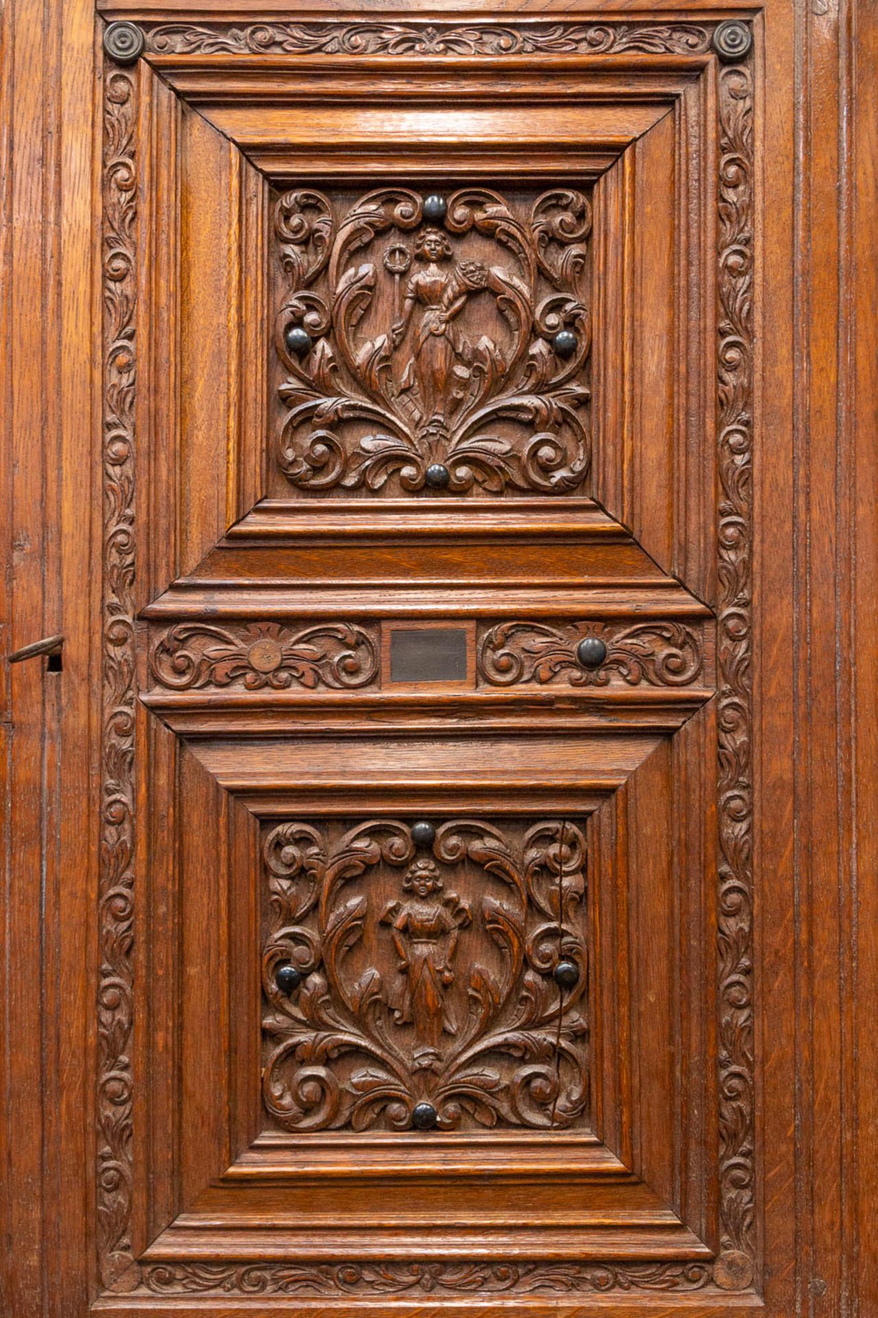A cabinet, made in Flemish renaissance style, oak with fine sculptures, 19th century. - Image 24 of 27