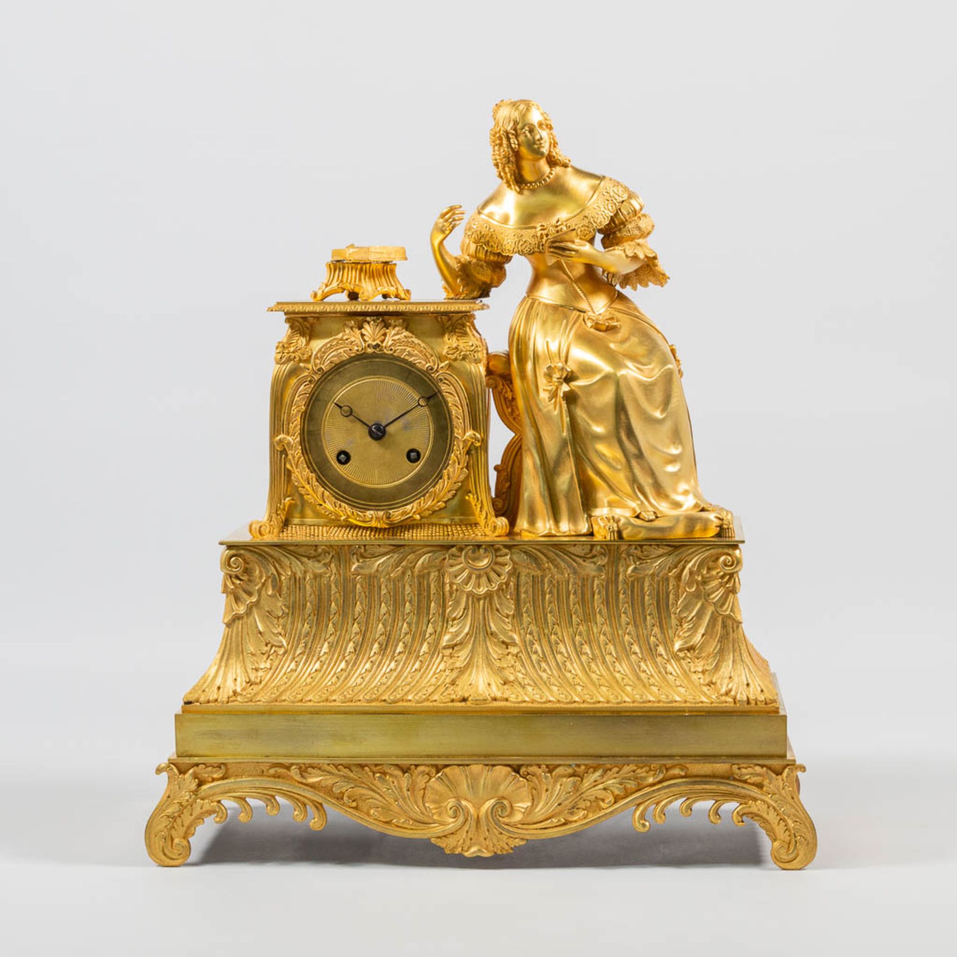 An Ormolu Bronze Mantle Clock with Romantic Scene, 'La Liseuze'