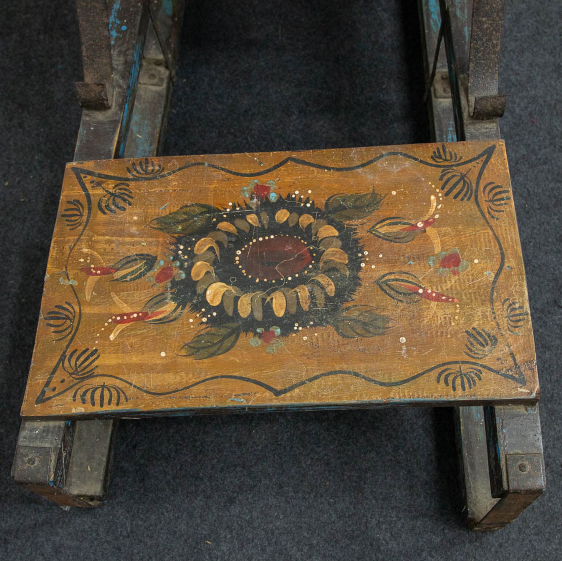 A large, hand-painted sledge, 20th century. - Image 12 of 25