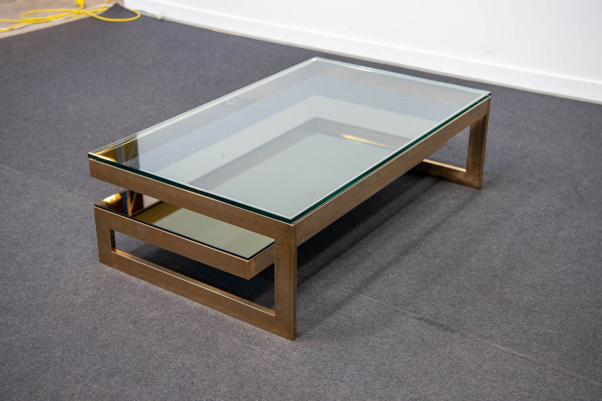 A Belgo-Chrom G-Shape coffee Table with fumé glass and clear glass. 20th century. - Image 19 of 19