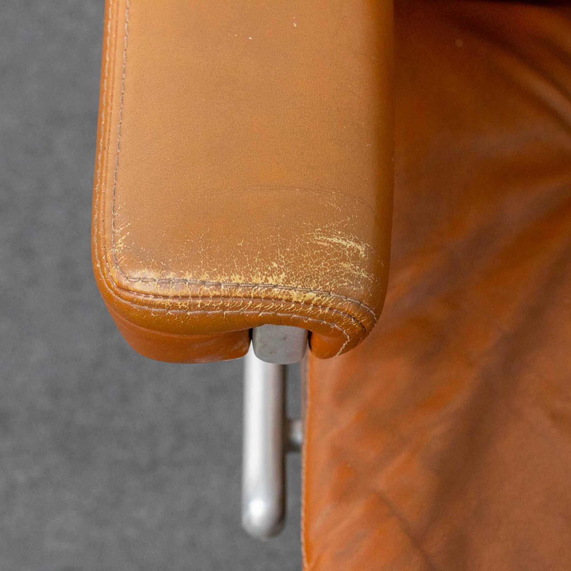 Martin STOLL (XX-XXI) A collection of 4 office chairs on wheels for Giroflex. Finished with leather - Image 6 of 22