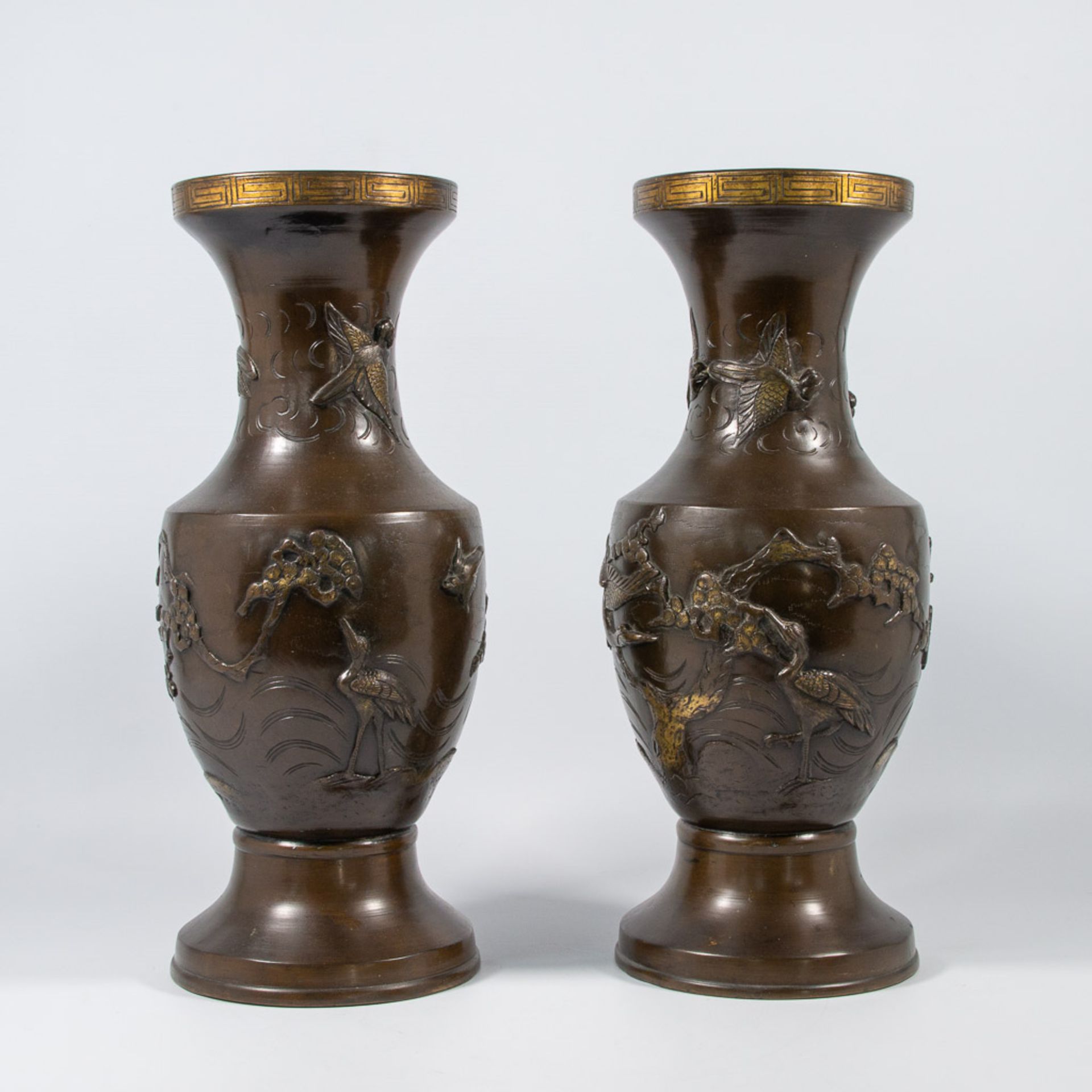 Pair of Japanese, Bronze display vases. - Bild 4 aus 16