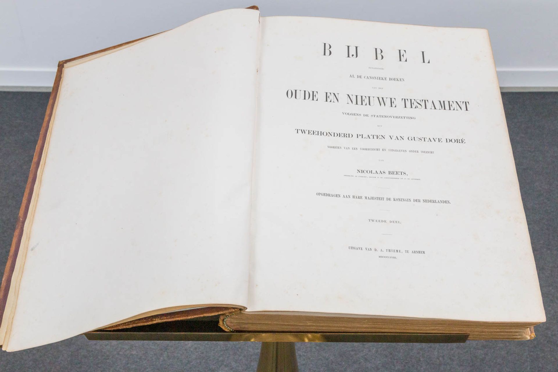 A pair of bibles 'The holy writing', the old and new testament, with 200 images by Gustave Doré. - Bild 11 aus 15