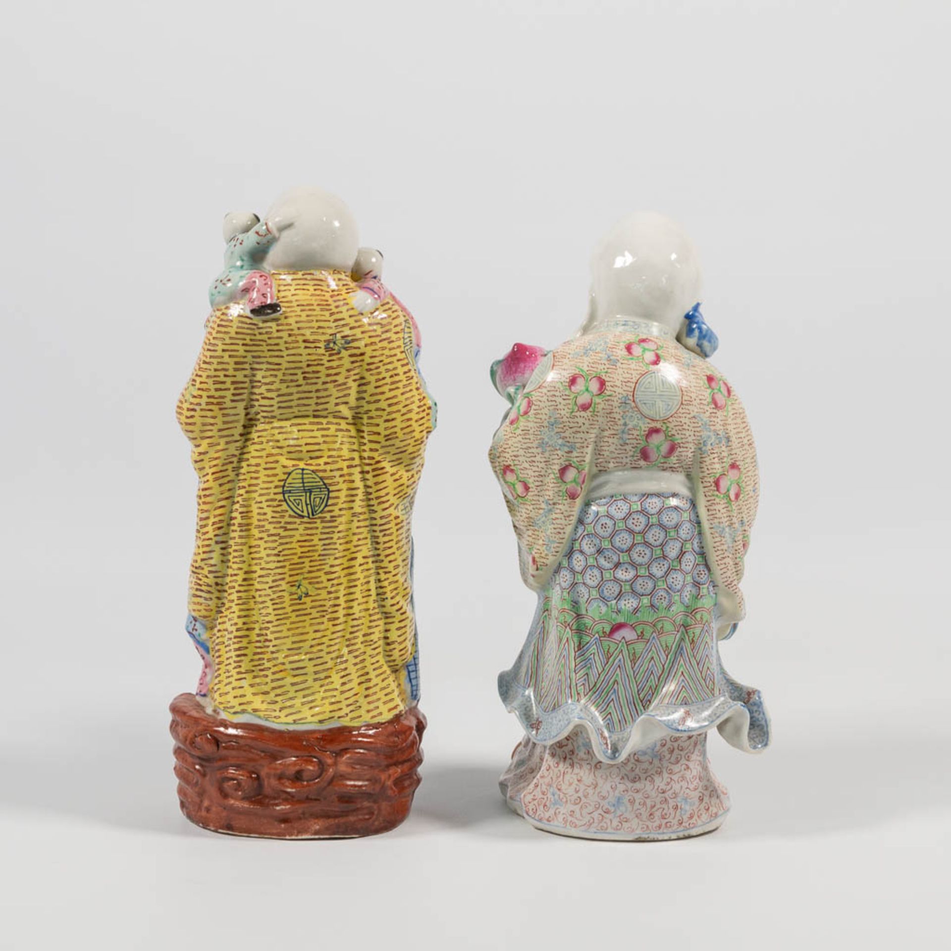 A Collection of 4 Chinese immortal figurines, made of porcelain. - Image 19 of 25