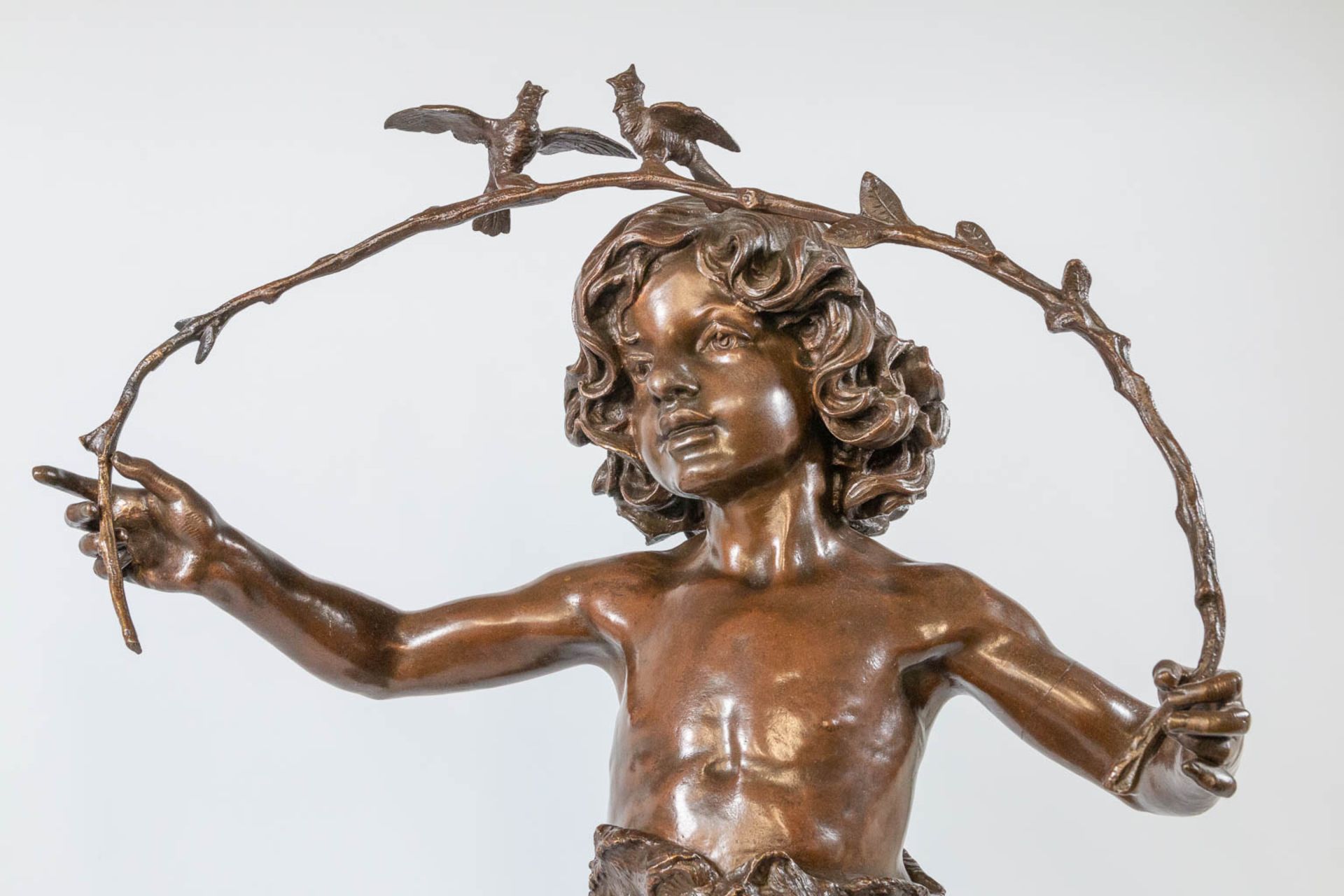 Marcel DEBUT (1865-1933) bronze statue of a boy with a branch and 2 birds. 19th century. - Bild 7 aus 11