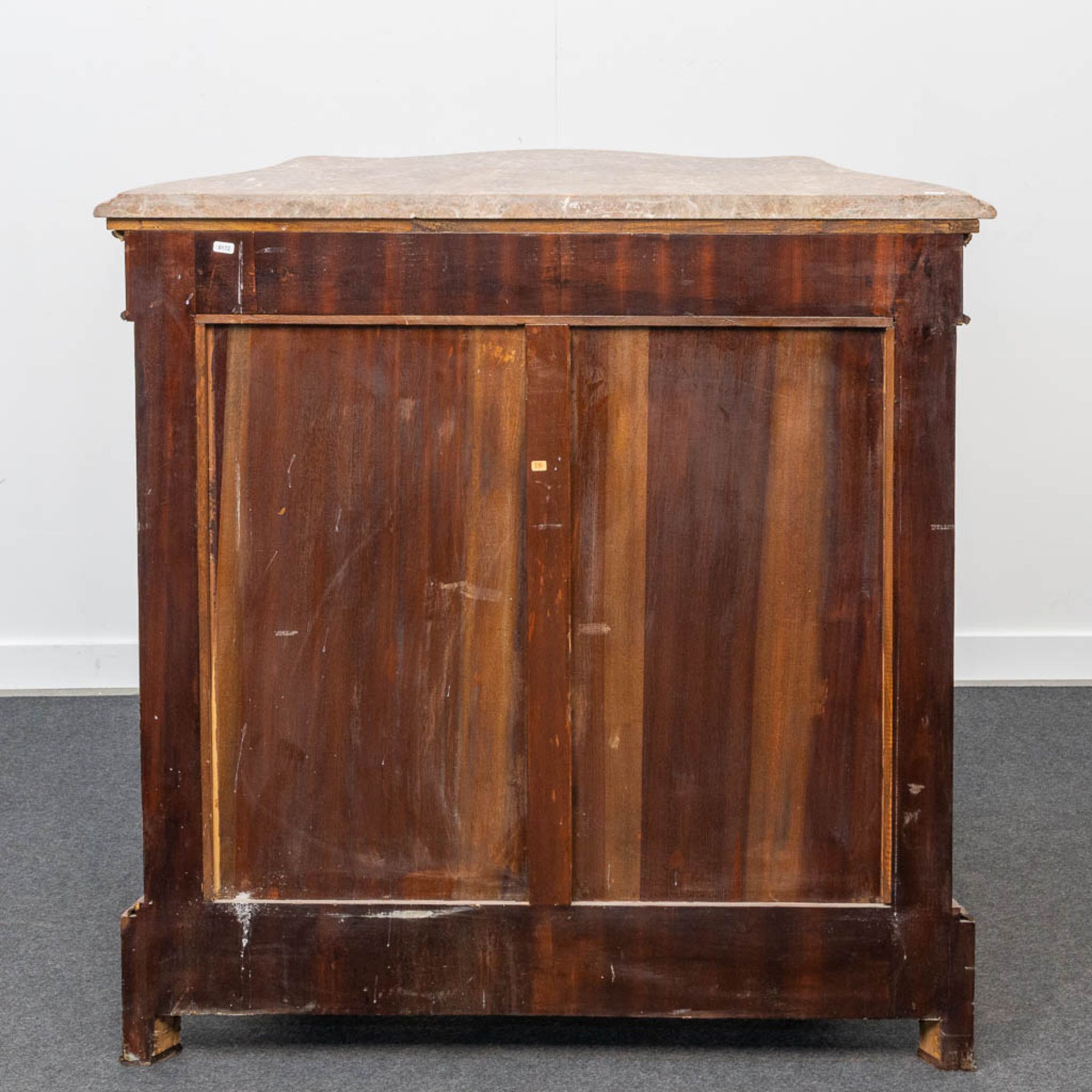 A curved commode inlaid with marquetry with marble top - Bild 2 aus 14