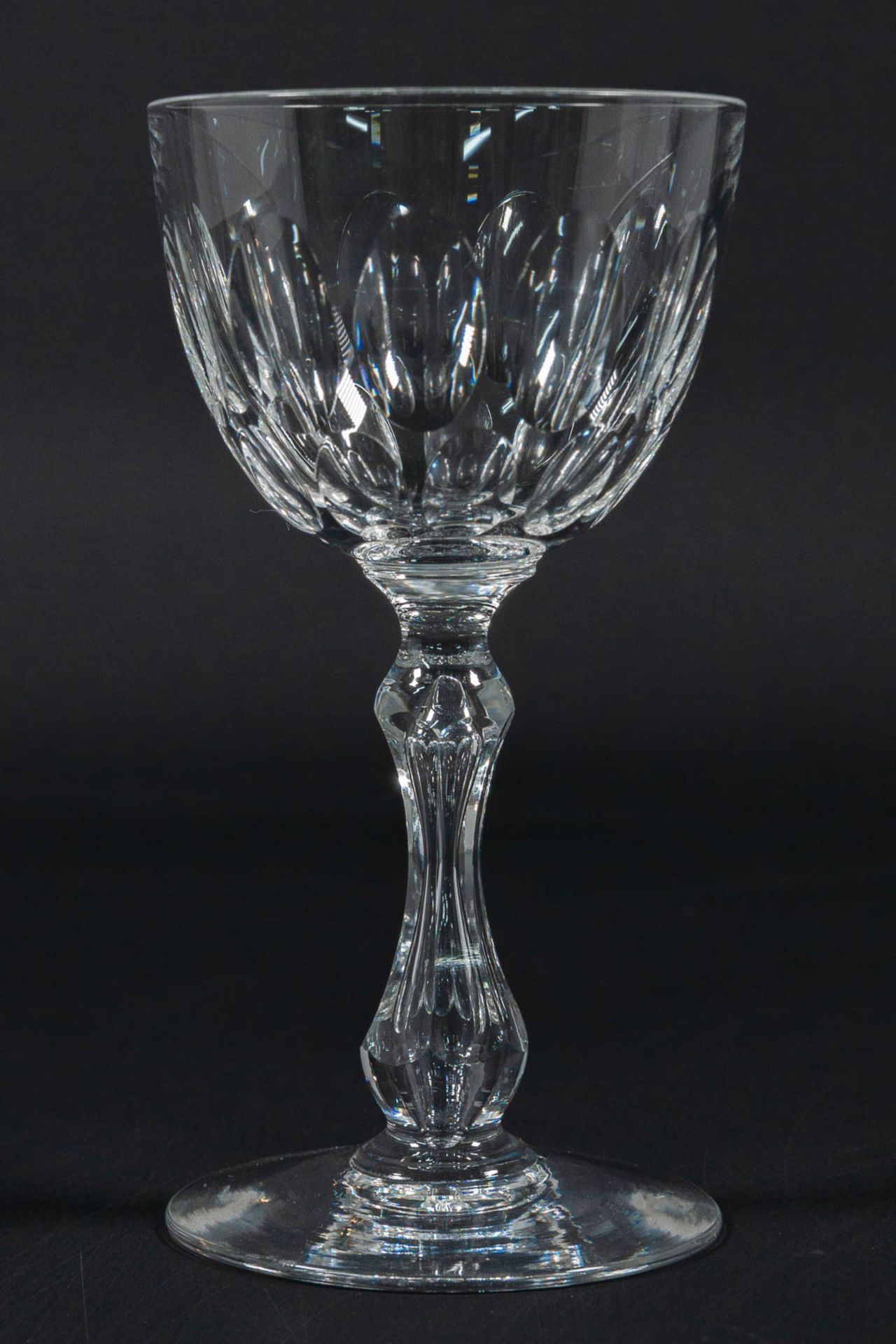 A collection of 34 antique cyrstal glasses with cut sides. - Image 2 of 6