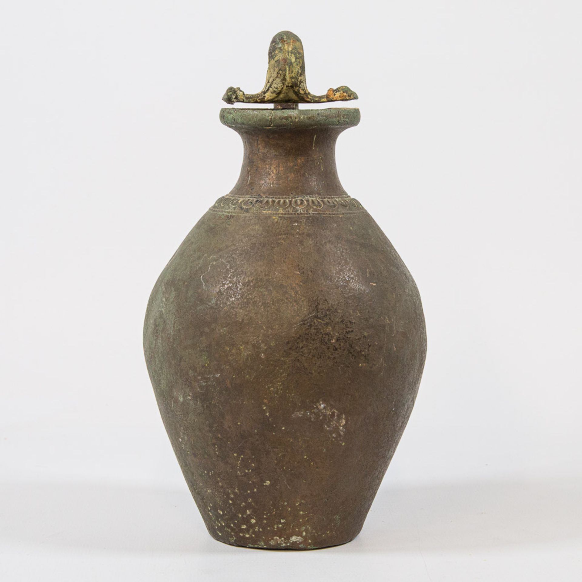 A Roman bronze jar, 1st-2nd century. - Image 2 of 14