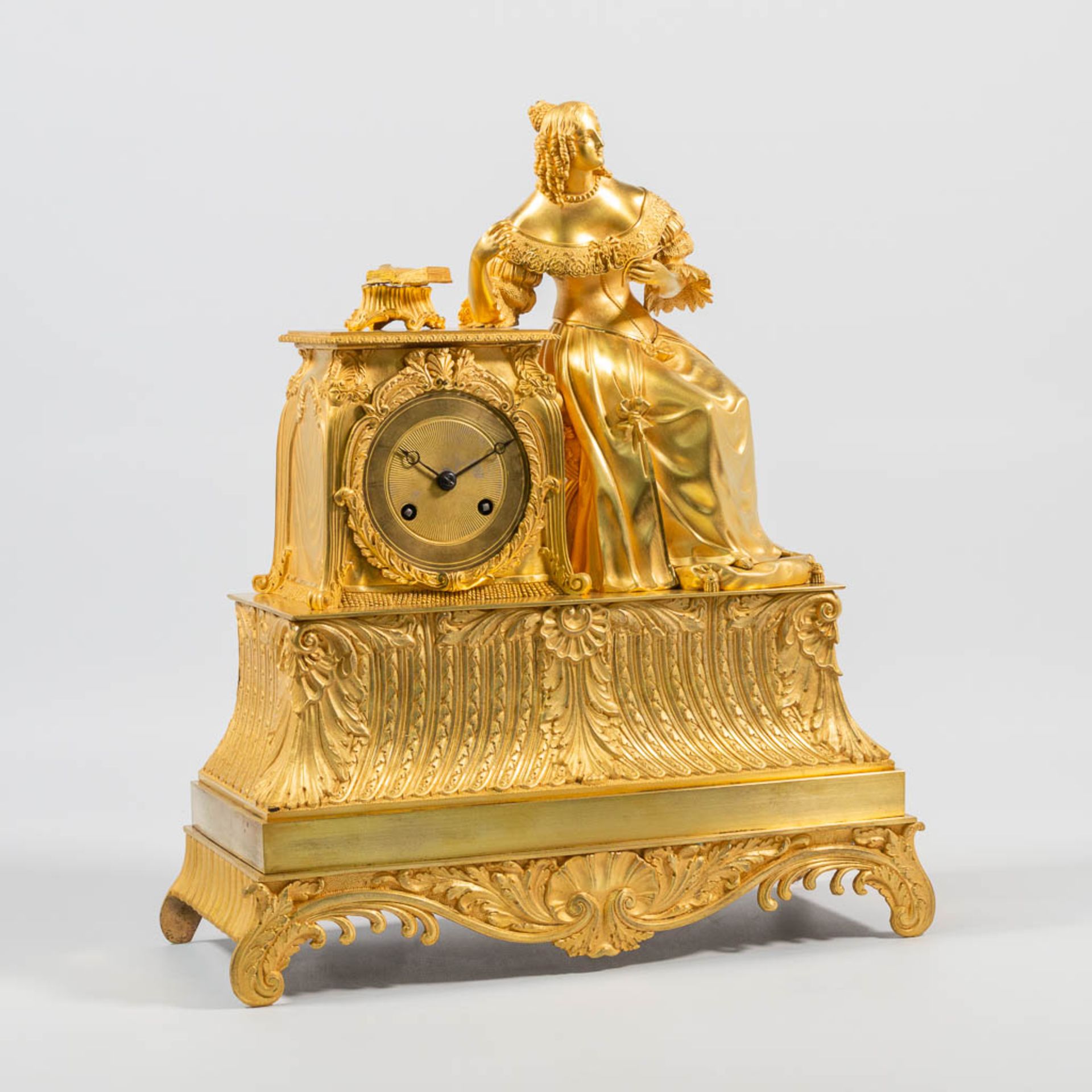 An Ormolu Bronze Mantle Clock with Romantic Scene, 'La Liseuze' - Bild 2 aus 19