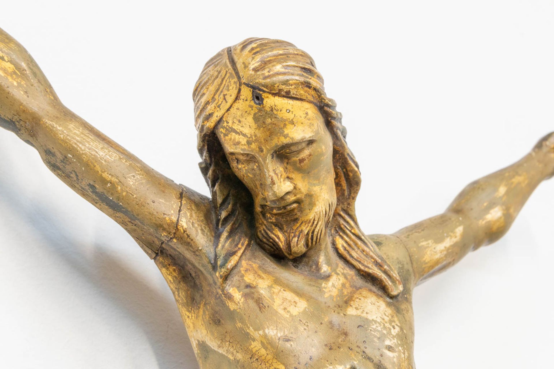 A wood sculptured Corpus of Jesus Christ, Gold plated, 18th century. - Image 8 of 9