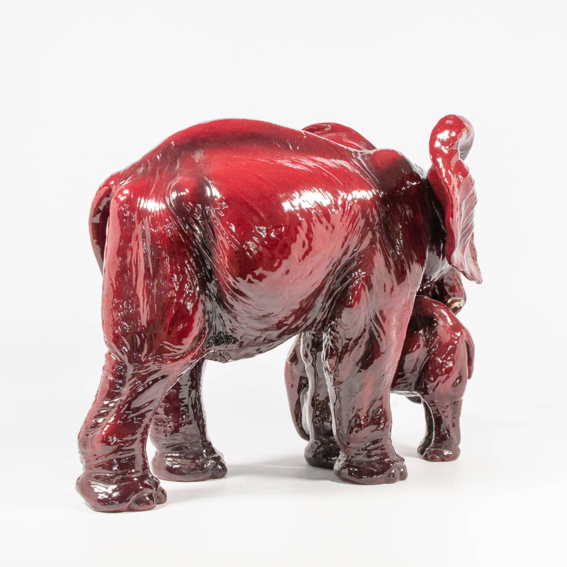 Guido CACCIAPUOTI (1892-1953) An elephant with calf made of red glazed ceramics - Image 23 of 25