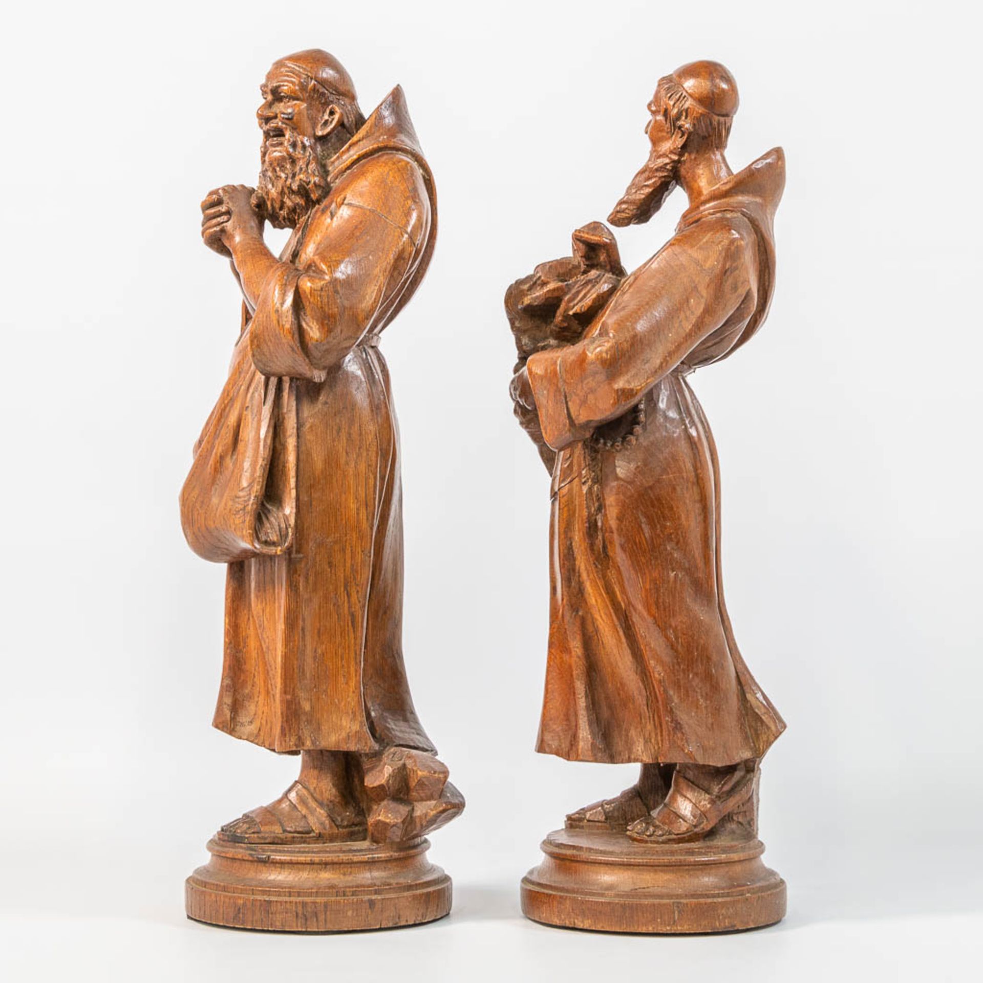 A pair of wood sculptures, 19th century. - Bild 4 aus 19