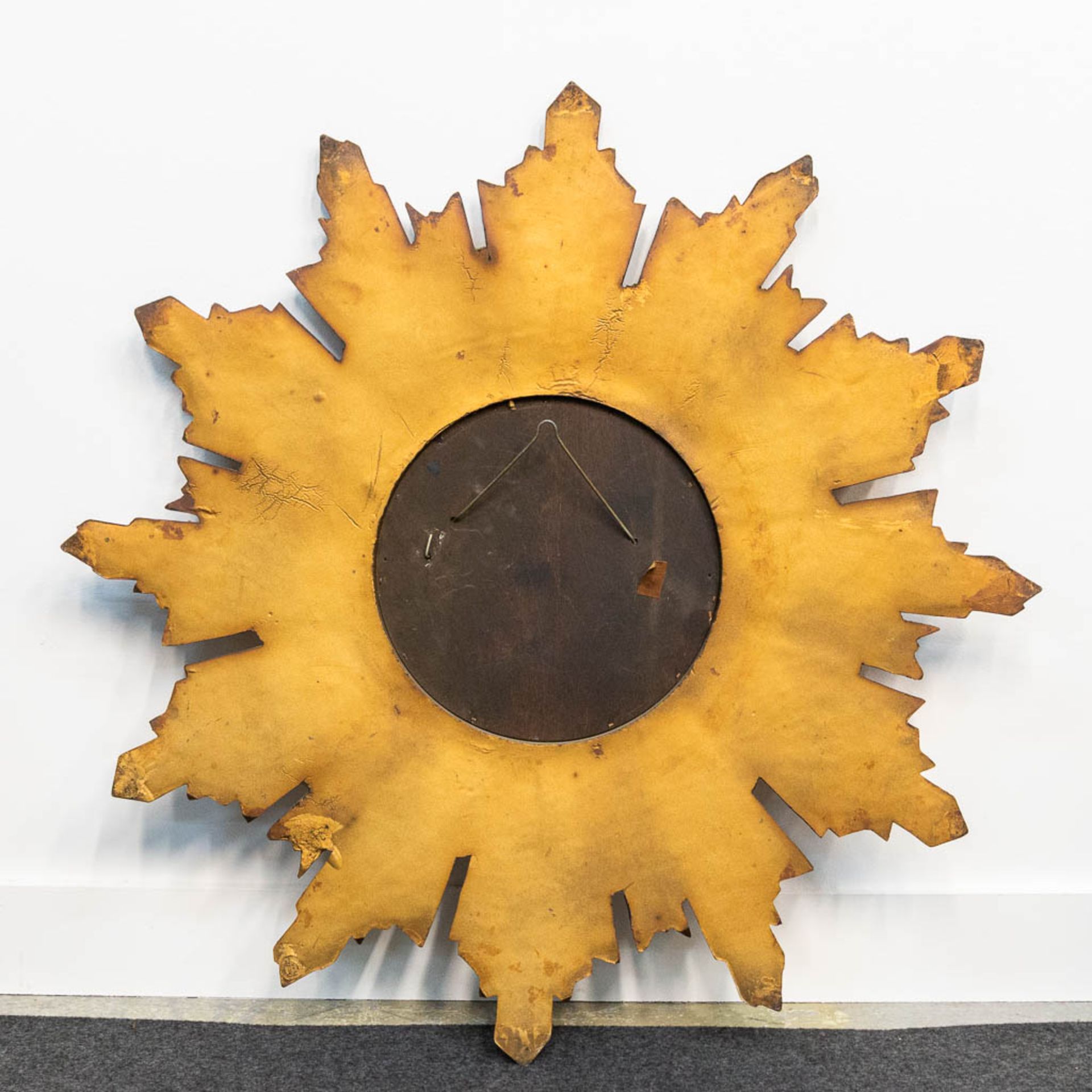A collection of 2 sunburst mirrors, made of wood, 1960's. - Image 2 of 12