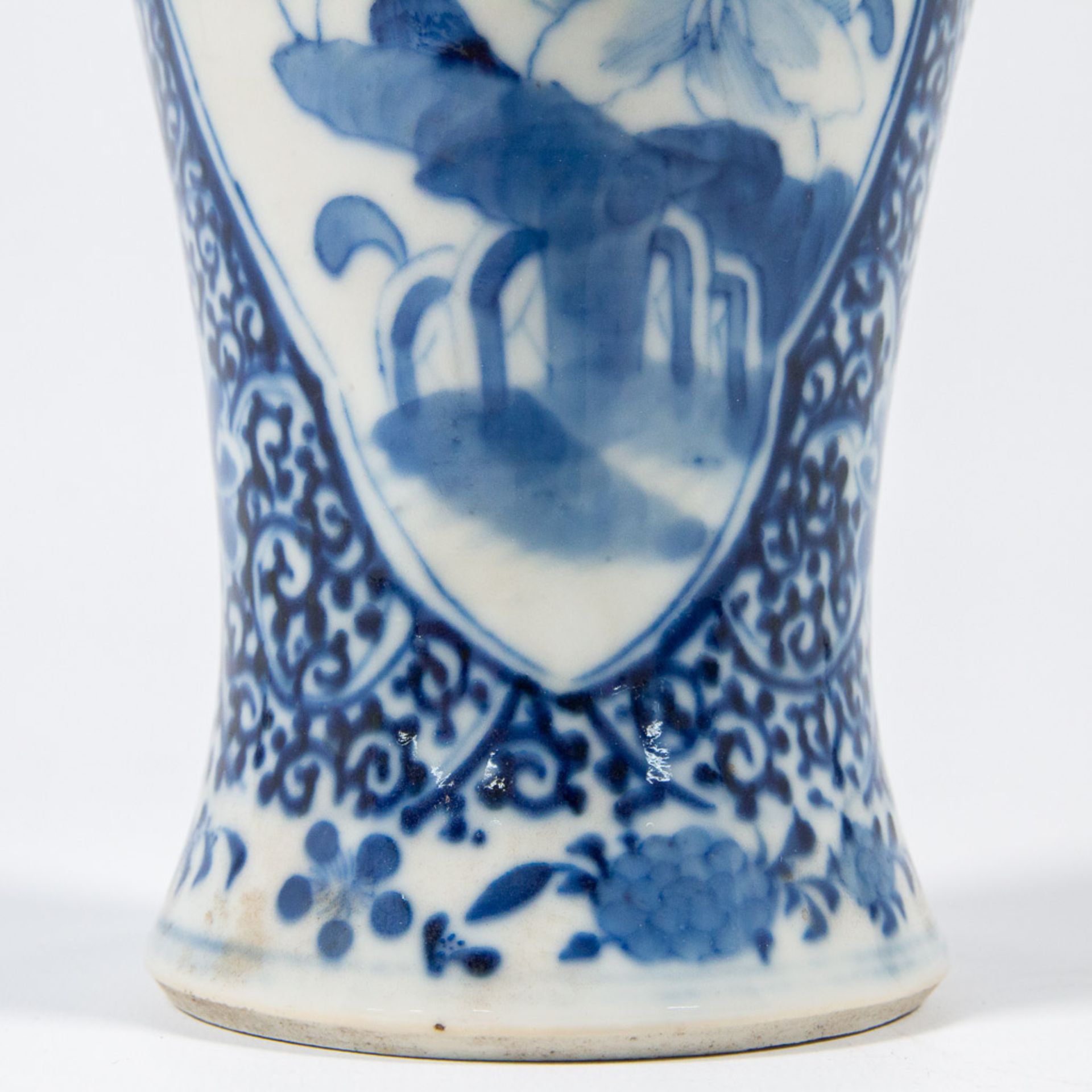 A Chinese vase, blue and white, marked Kangxi. - Image 25 of 32
