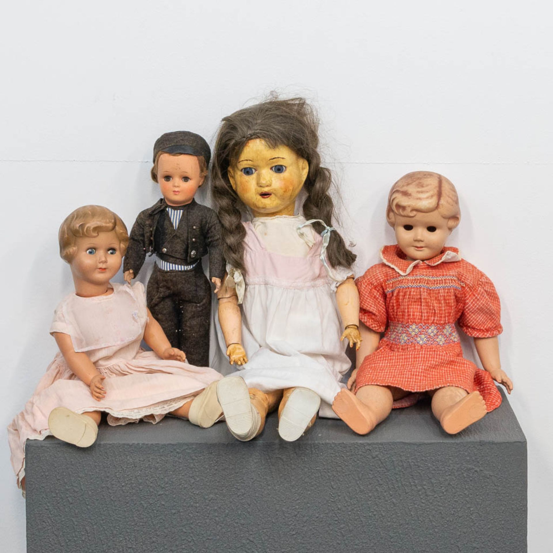 A Collection of 4 Unica Dolls, made in Belgium. - Image 3 of 19