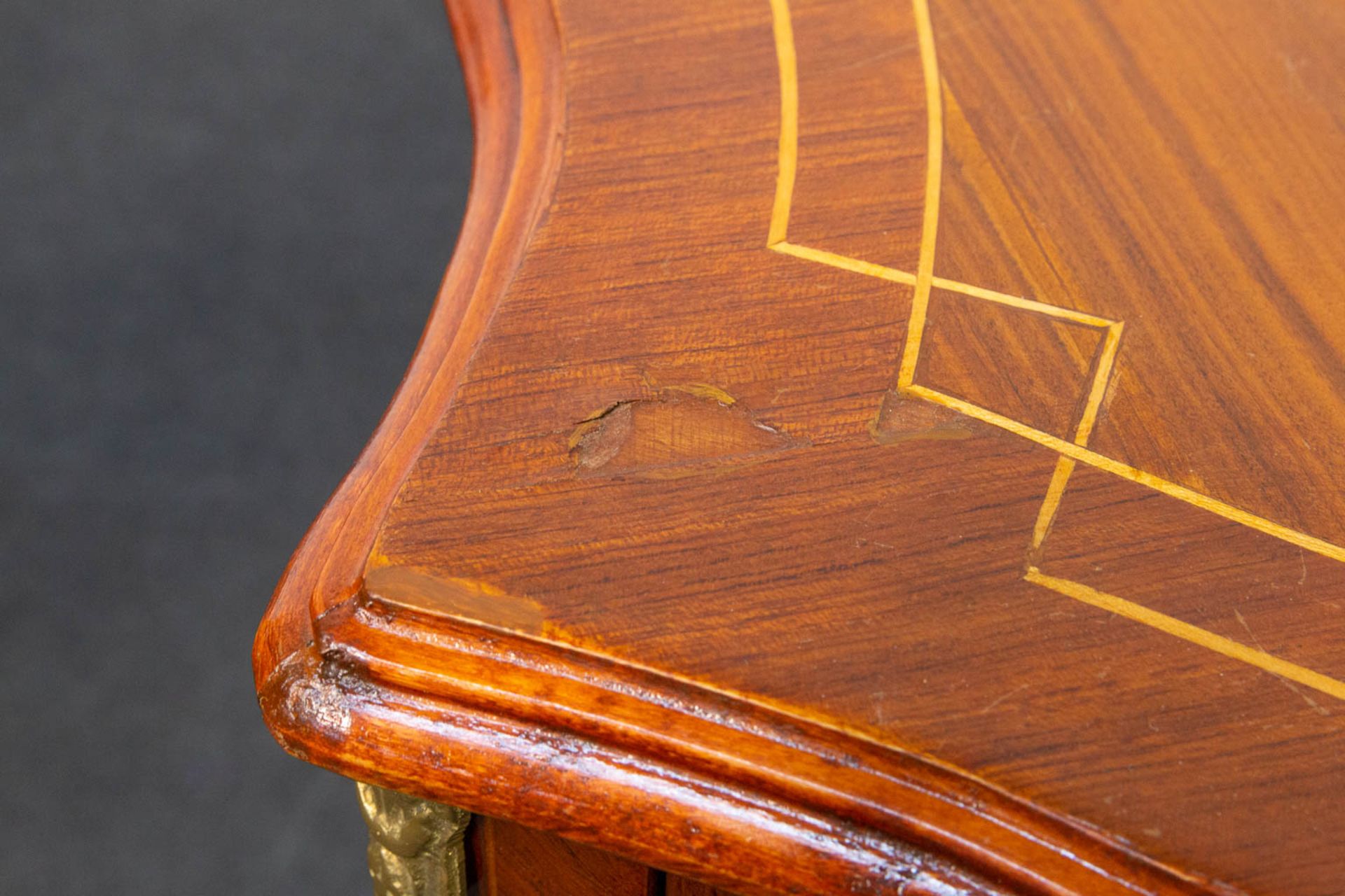 A pair of bronze mounted nightstands, inlaid with marquetry. Second half of the 20th century. - Image 17 of 22