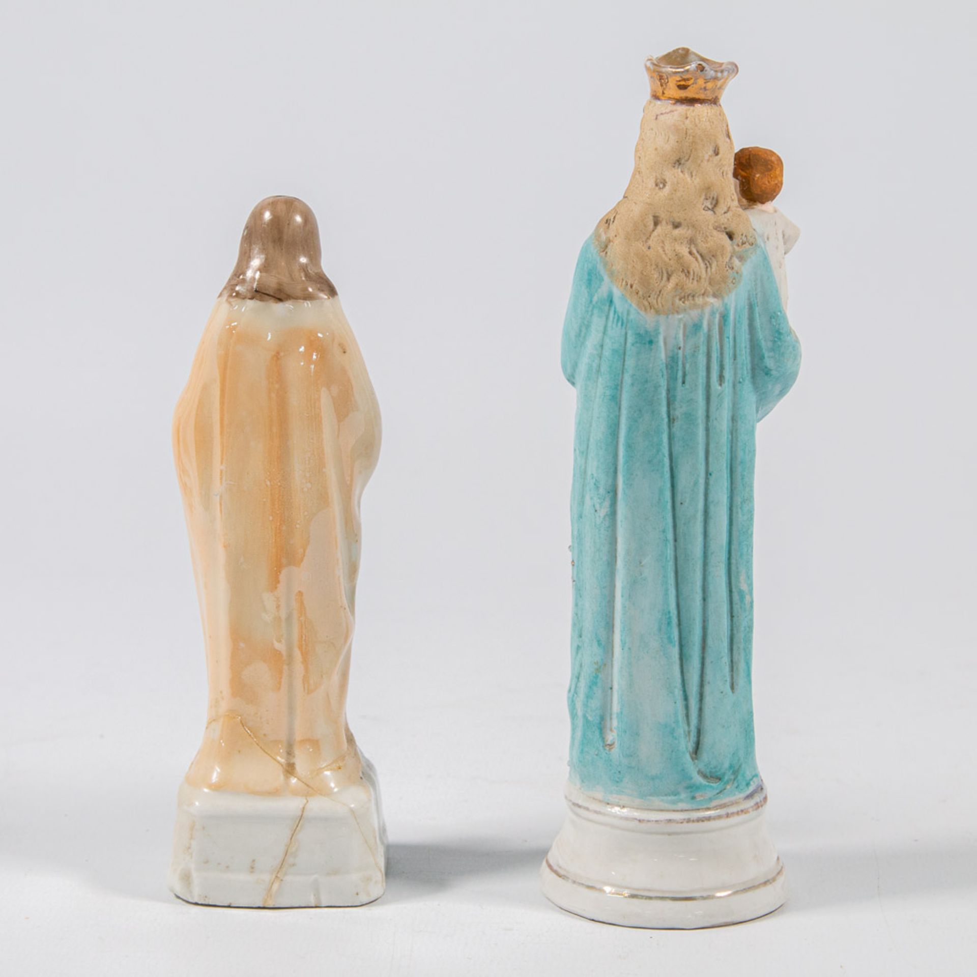 A collection of 11 bisque porcelain holy statues, Mary, Joseph, and Madonna. - Image 19 of 49