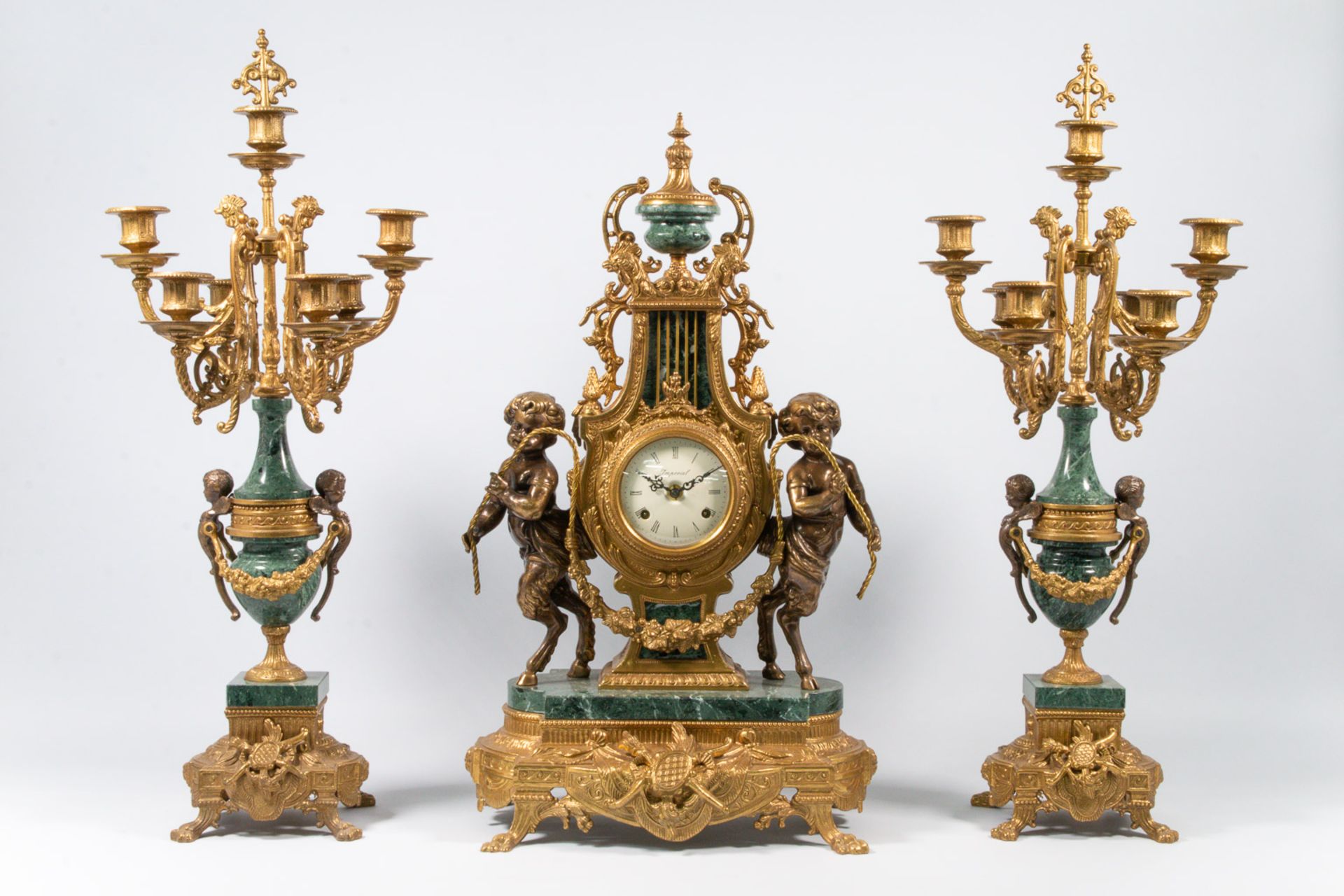 An Empire style 3-piece mantle clock with green marble and bronze. - Image 14 of 27