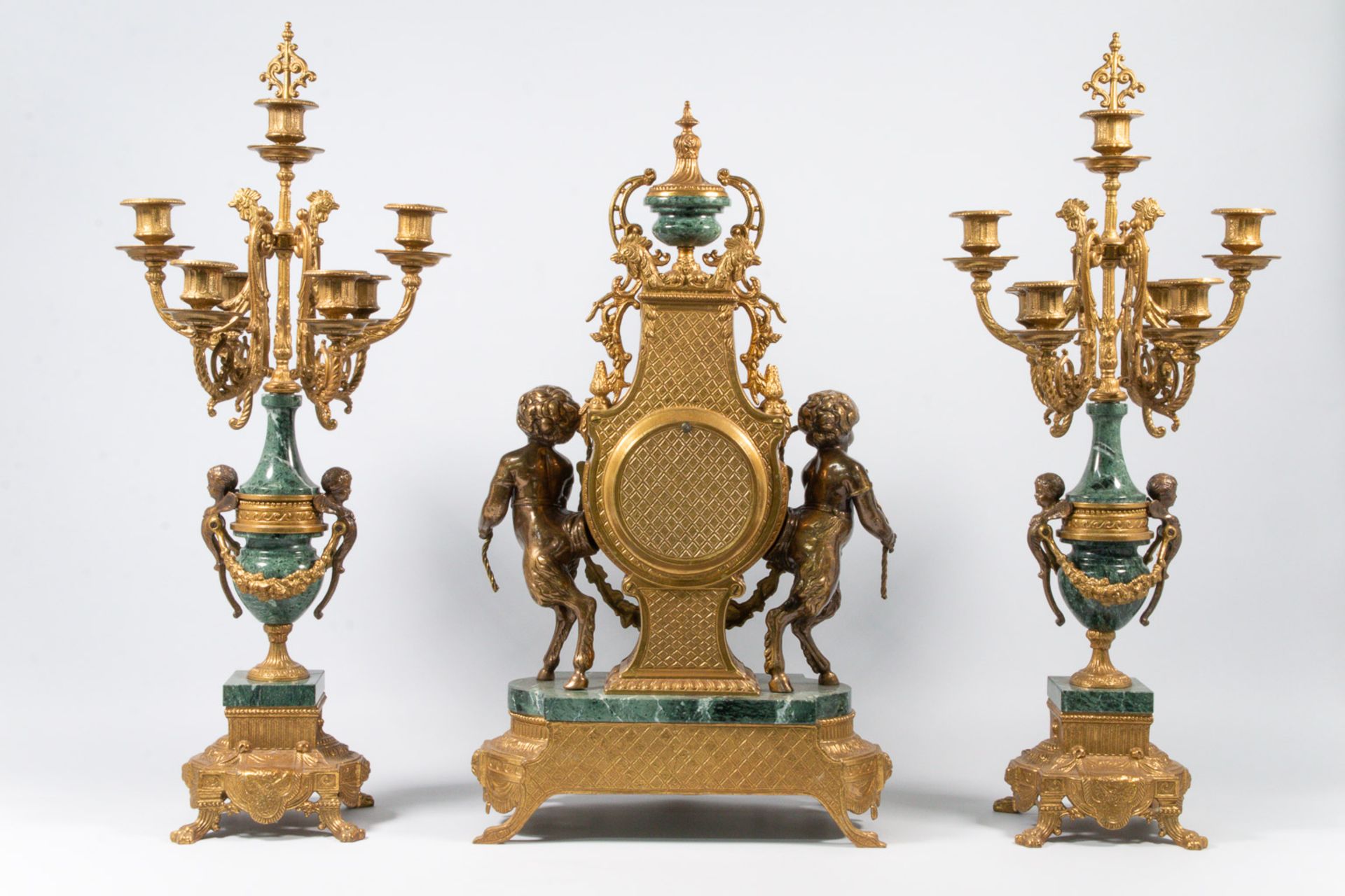 An Empire style 3-piece mantle clock with green marble and bronze. - Image 16 of 27