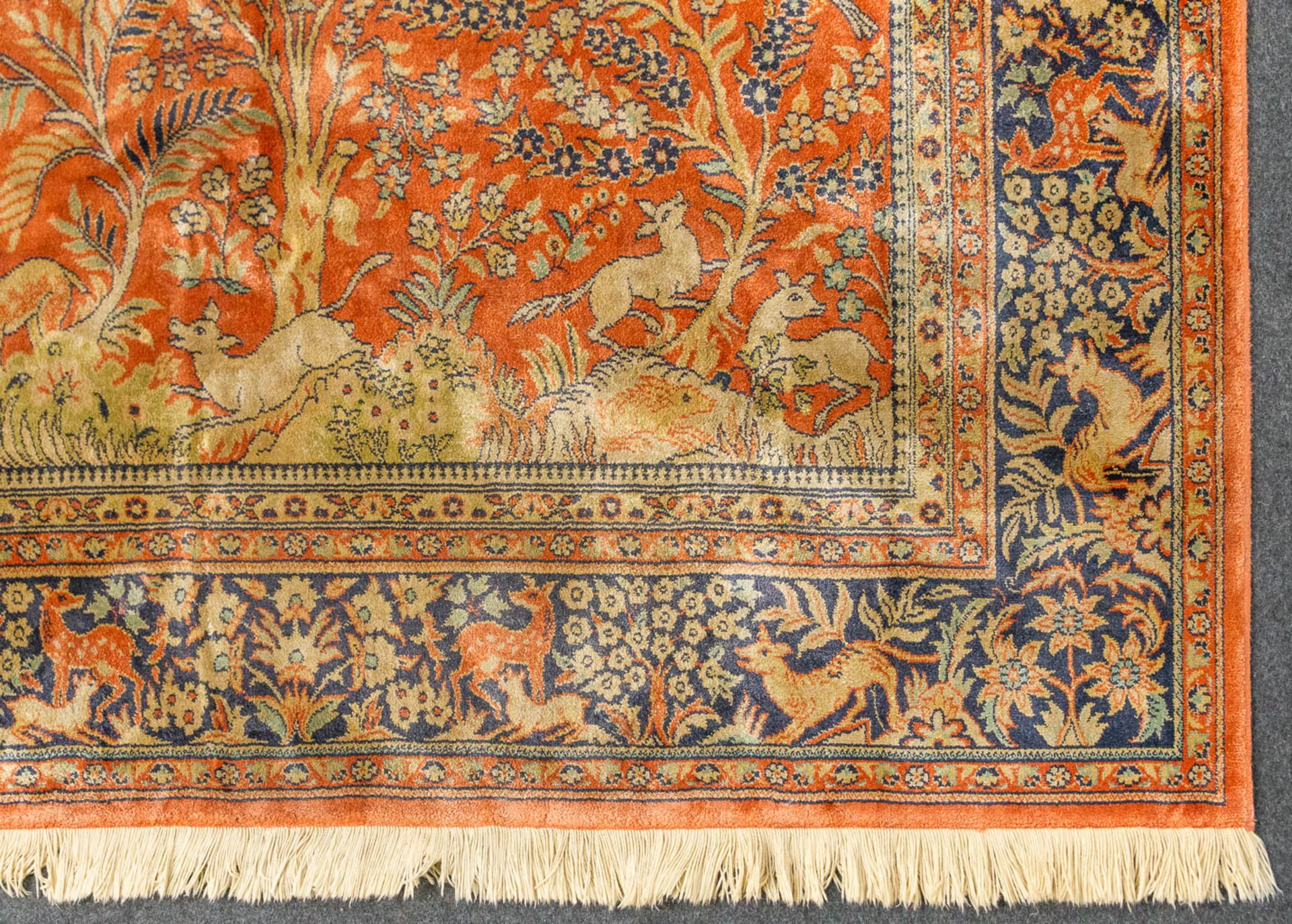 An Oriental carpet 'The Tree of life' Ghom, made of silk and wool. (138 x 200 cm). - Bild 4 aus 9