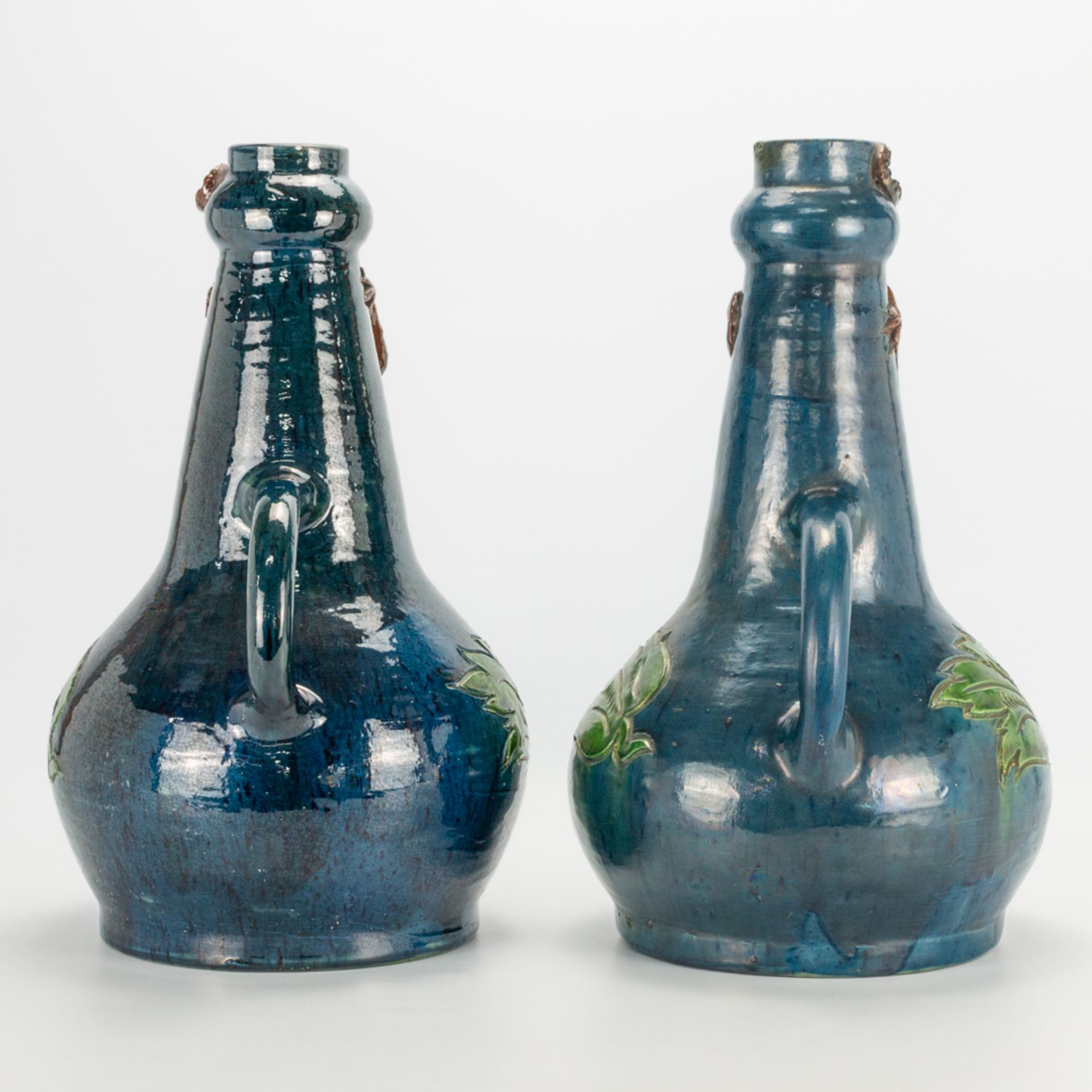 A pair of vases made in Flemish Earthenware with the decor of a salamander. (27 x 30 x 45 cm) - Image 5 of 20