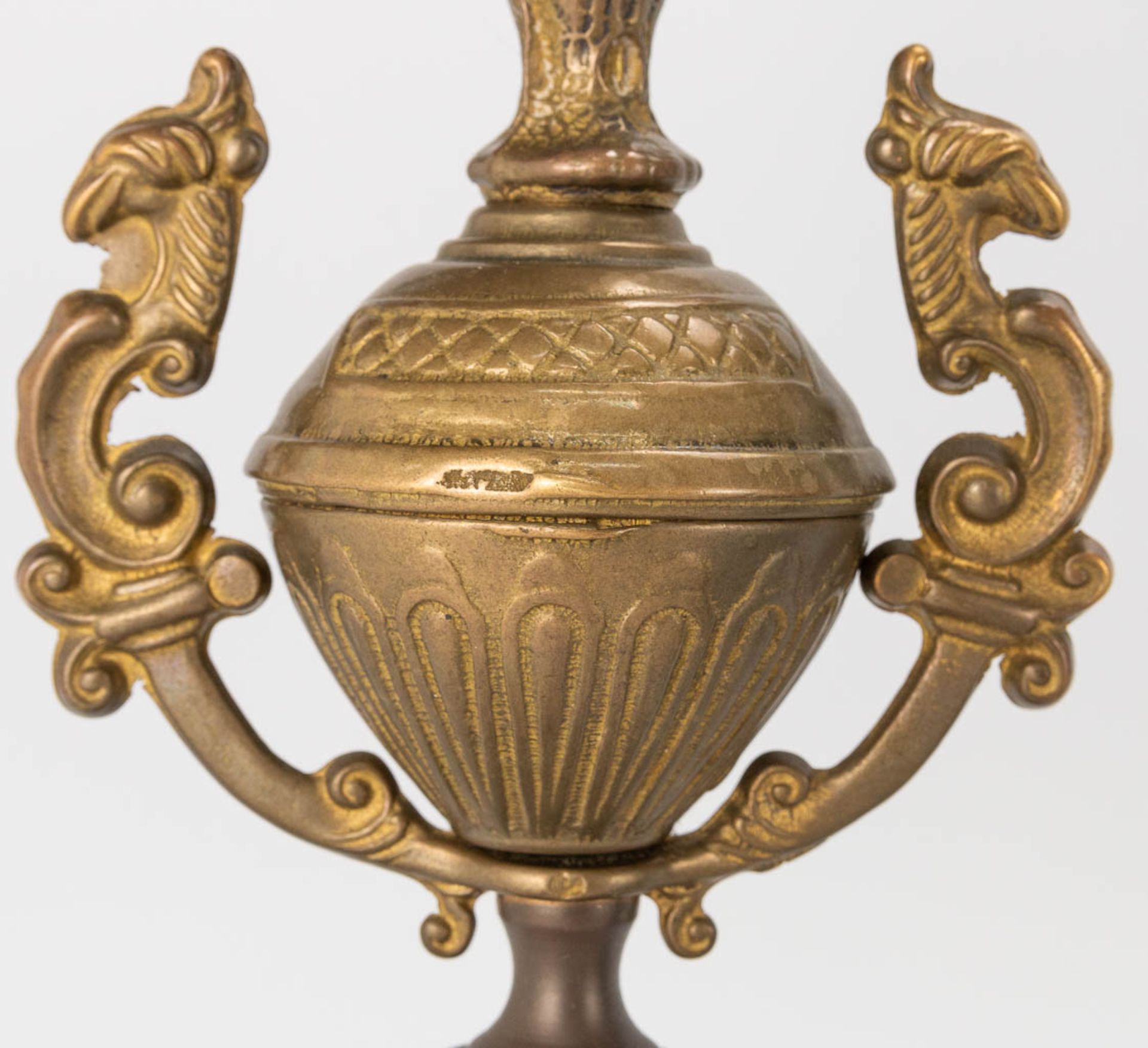 A bronze 3-piece garniture with clock and candelabra. The second half of the 20th century. (22 x 22 - Image 10 of 16