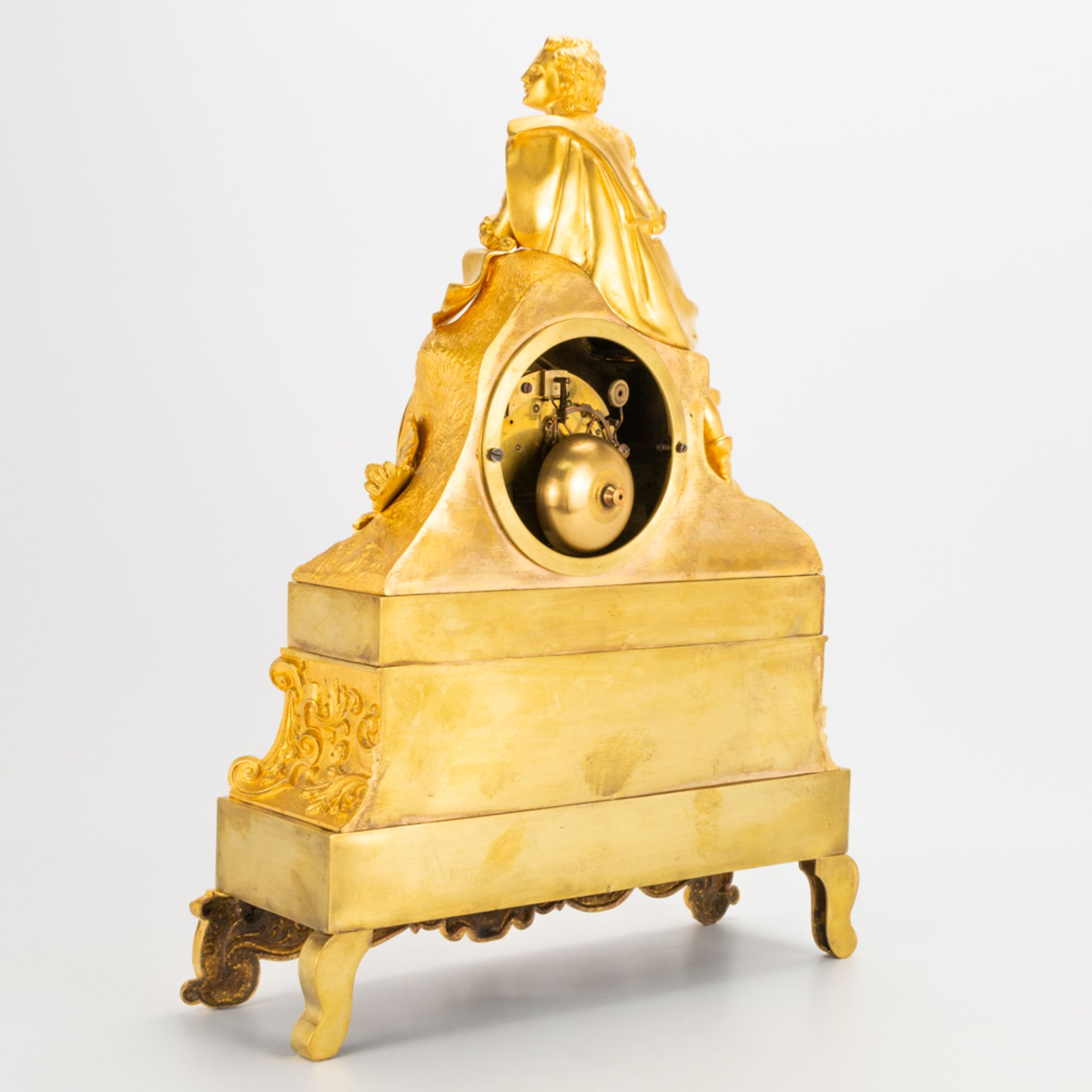 A ormolu gilt table clock made of bronze with a figurine of a noble man, enamel dial and marked Amst - Image 9 of 16