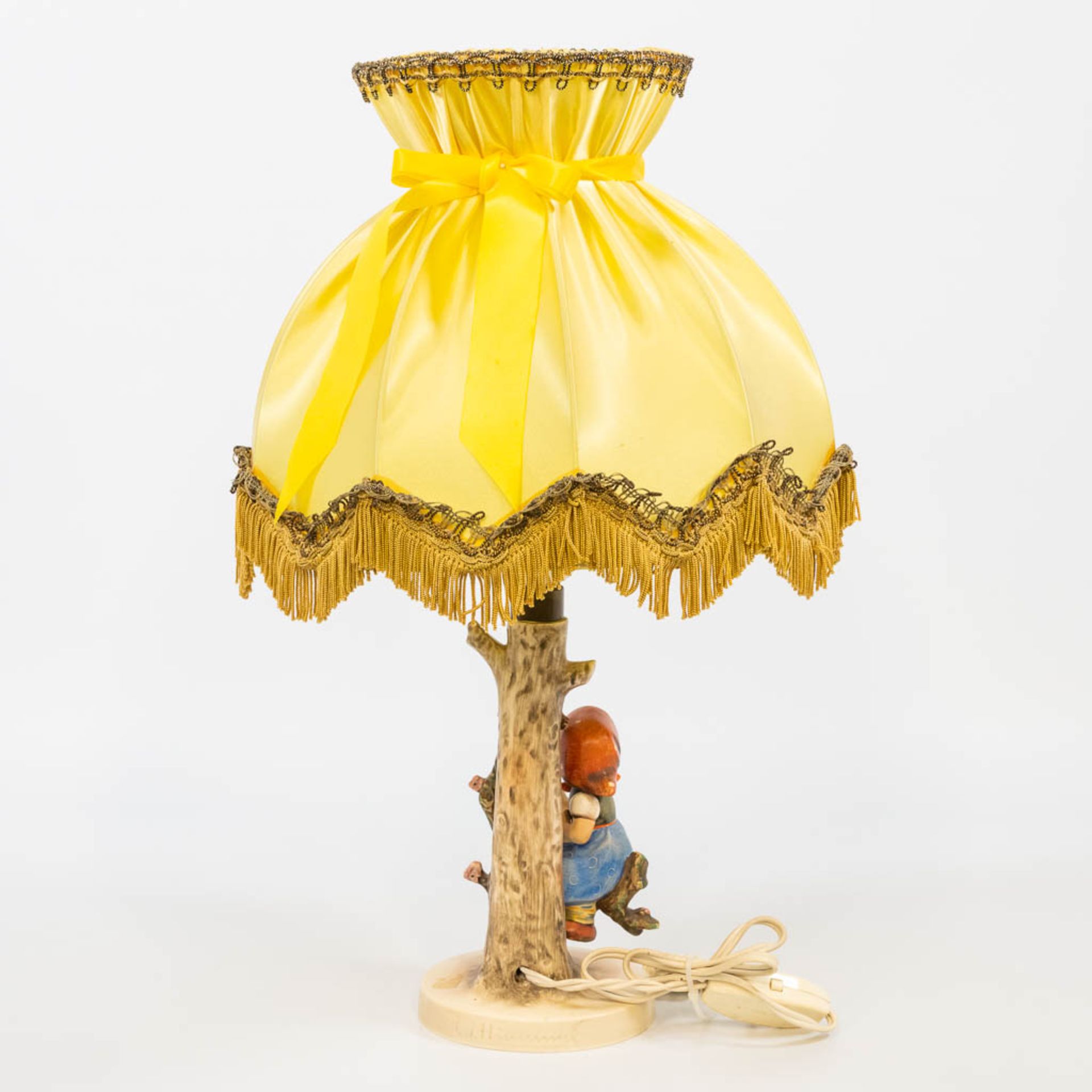 A collection of 6 Hummel statues and a table lamp. (20,5 cm) - Image 9 of 16