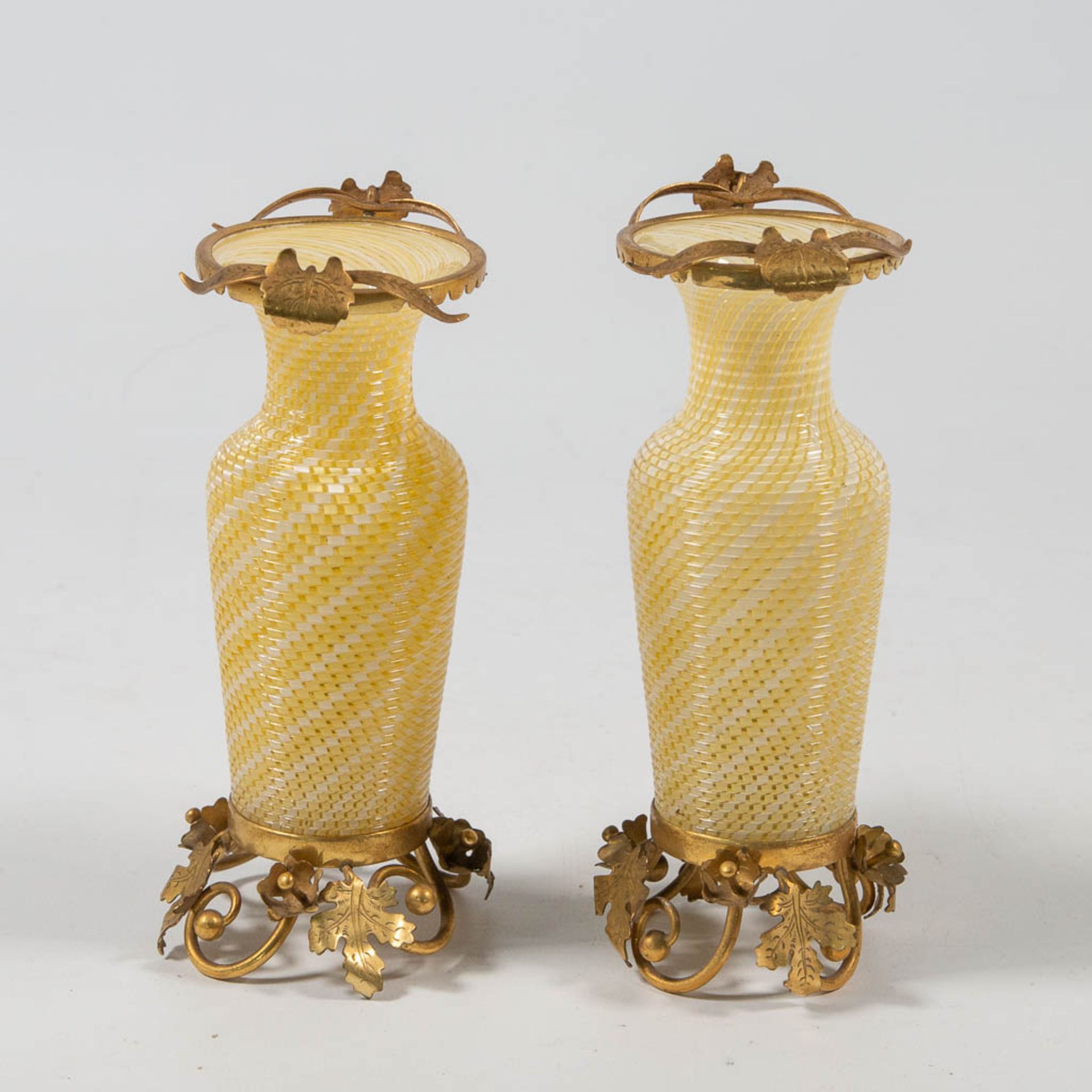 A pair of vases made of glass and mounted with bronze, made in Murano, Italy around 1900. (16 x 6,5 - Image 2 of 13
