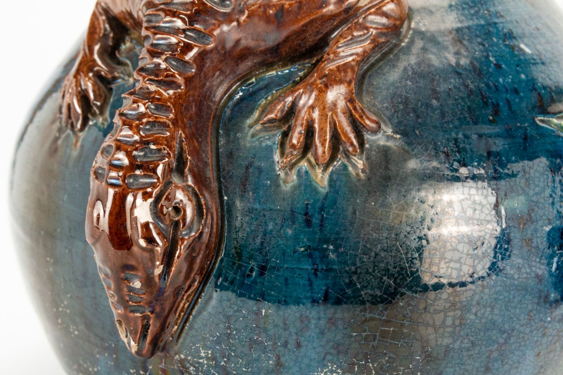 A pair of vases made in Flemish Earthenware with the decor of a salamander. (27 x 30 x 45 cm) - Image 19 of 20