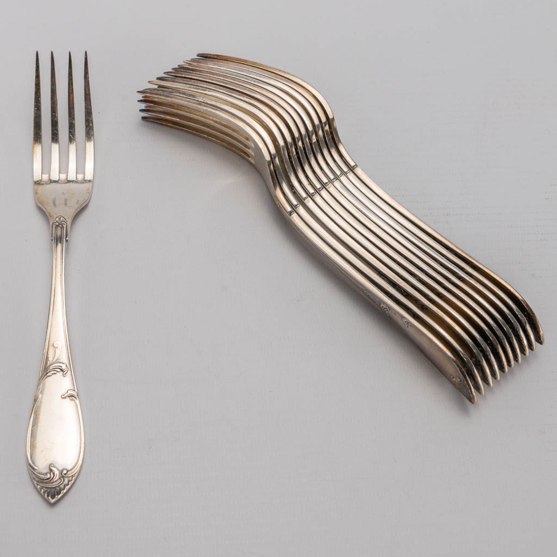 A silver-plated flatware cutler, Wiskemann Brussels, 94-pieces, Art Nouveau style.  - Bild 17 aus 25