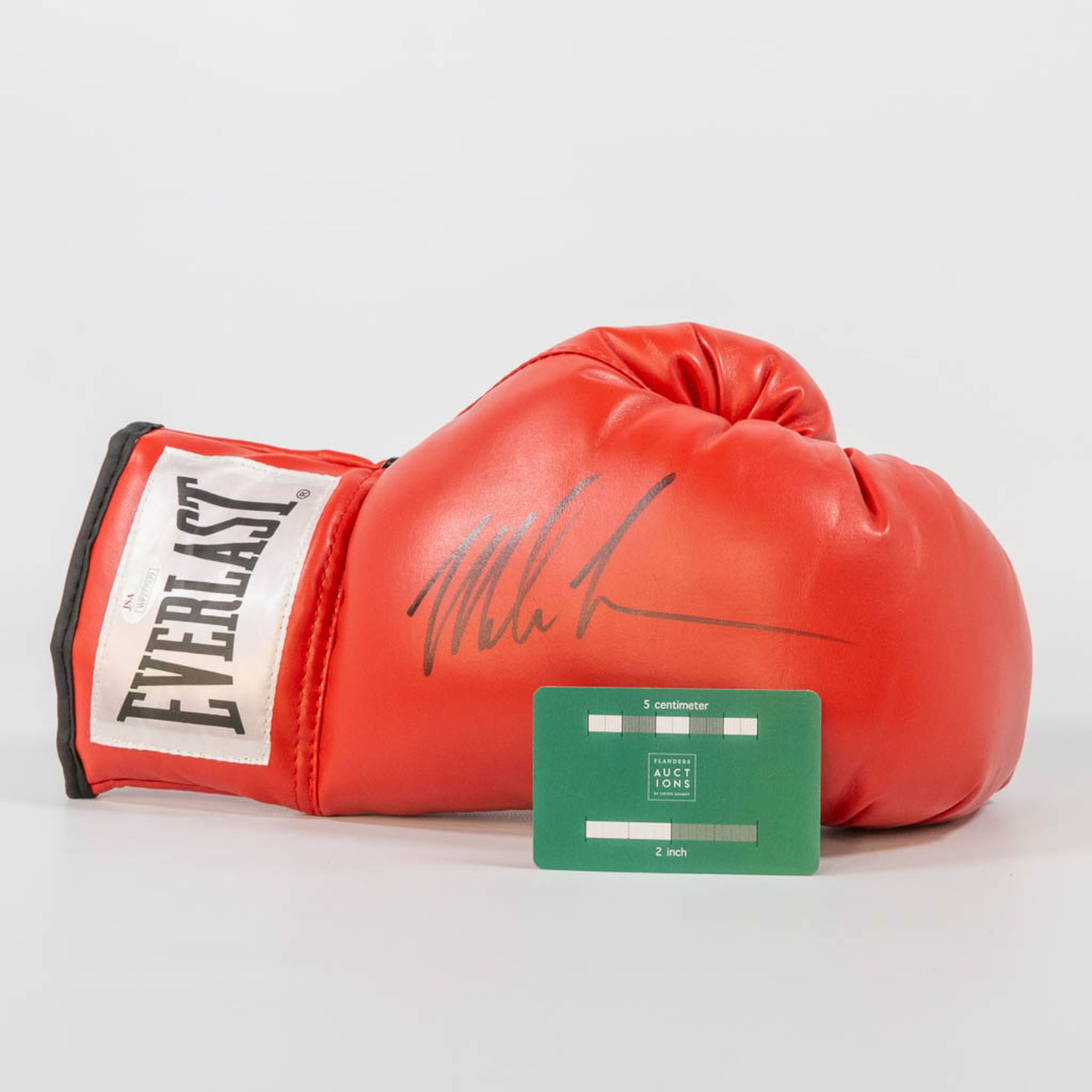 A signed boxing glove by Mike Tyson, with a JSA Witness Protection program certificate. (11 x 32 x 1 - Bild 3 aus 7