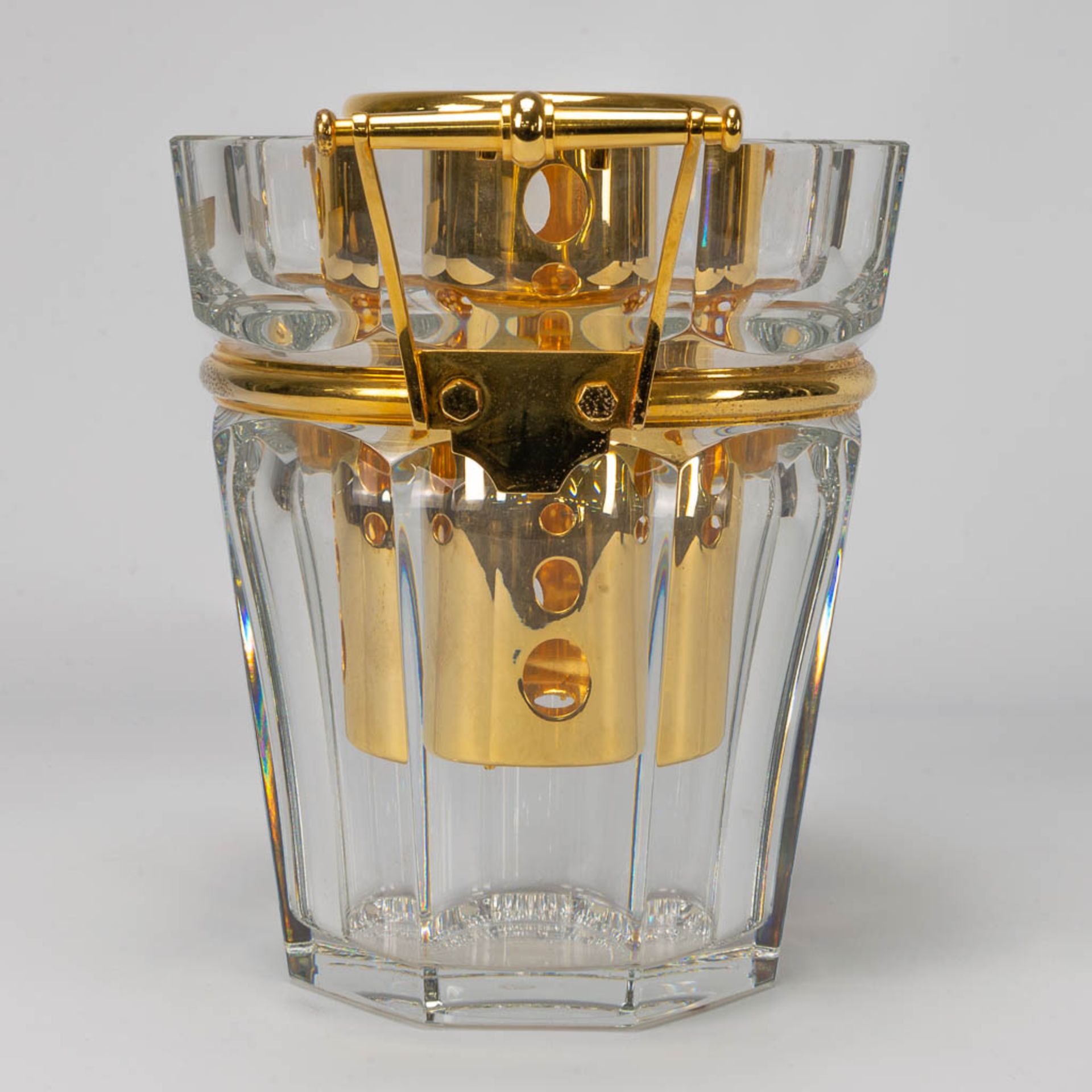 A Baccarat wine cooler or Champage bucket, made of Crystal with gold plated metal in the original bo - Image 6 of 12