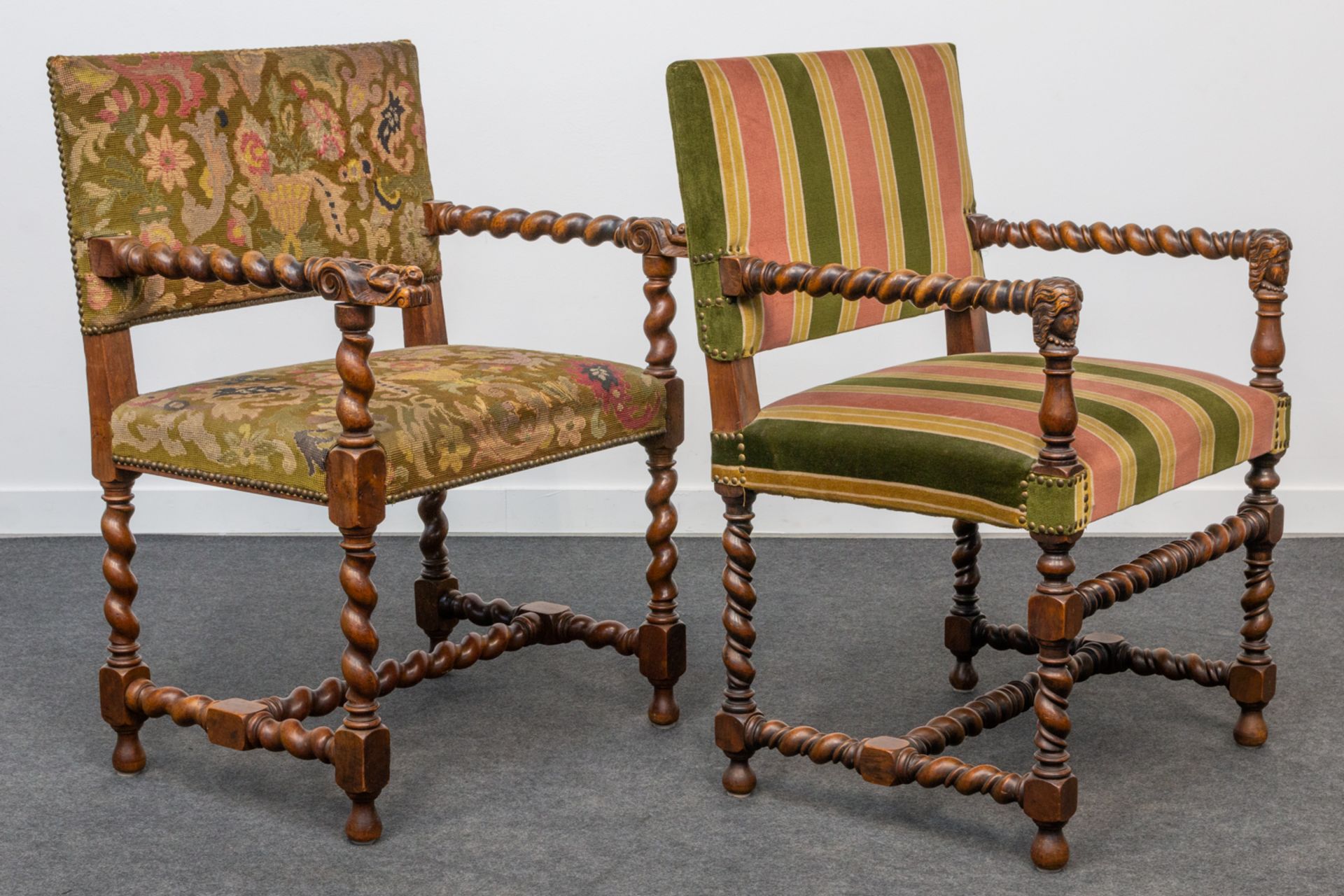 A collection of 2 castle chairs with sculptured handles. 19th century. (92 x 63 x 54 cm) - Bild 16 aus 18