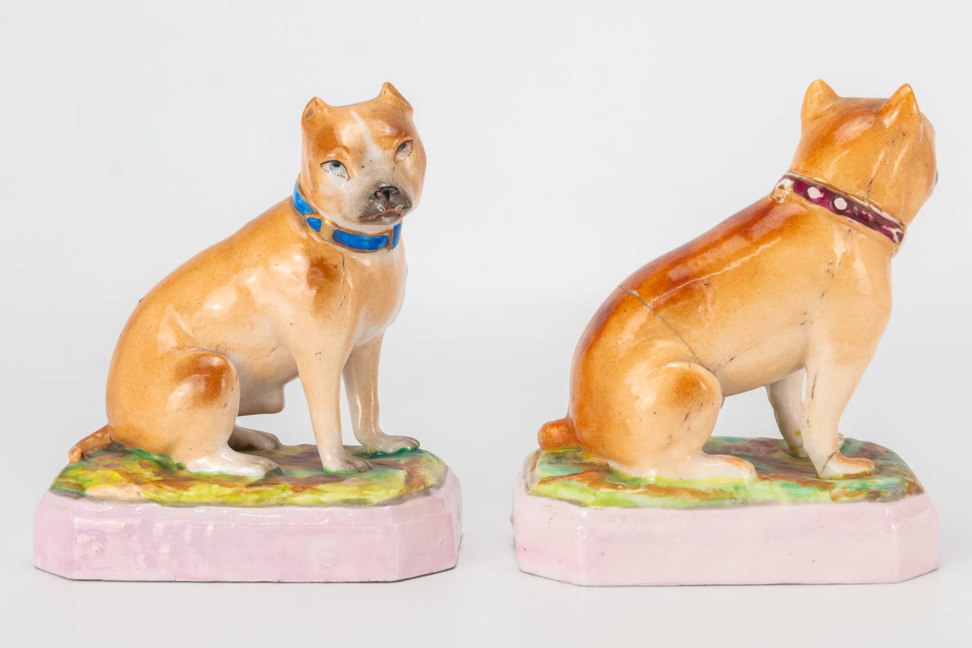 A collection of 2 pairs of porcelain dogs, marked L&M and Staffordshire. The second half of the 19th - Bild 8 aus 16