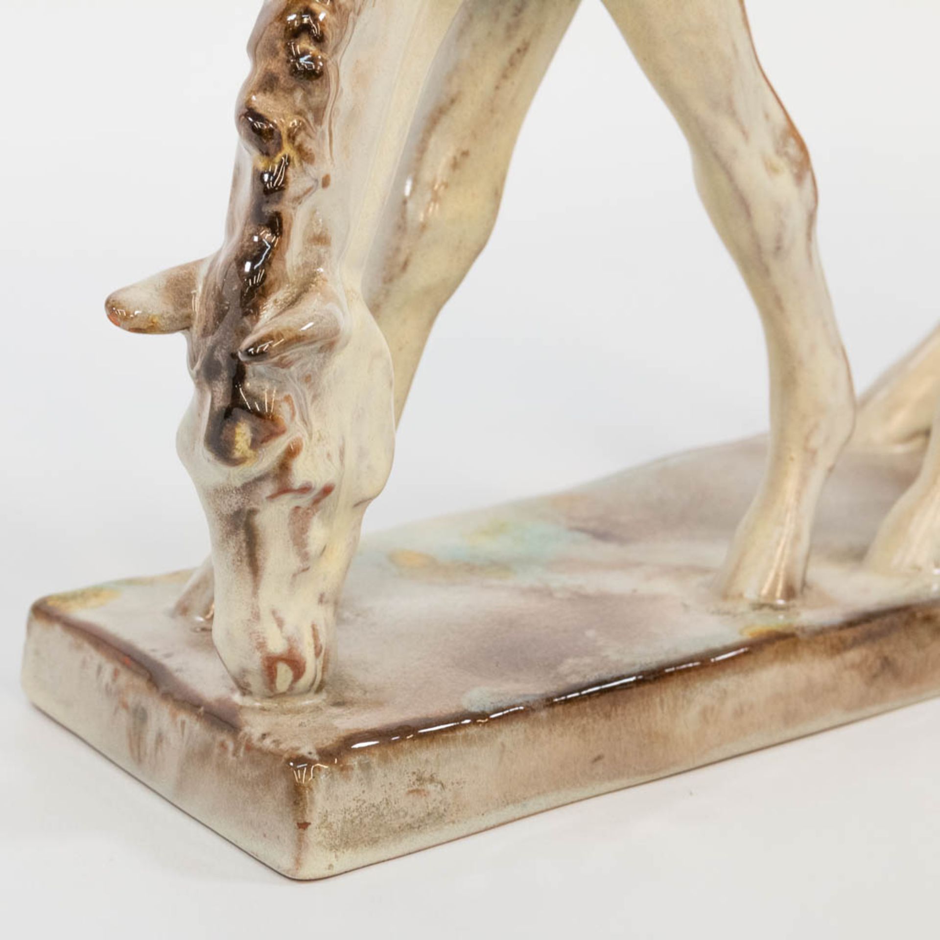 Else BACH (1899-1950) for Karlsruhe Majolica, a statue of a horse. (9 x 23 x 21,5 cm) - Image 10 of 16