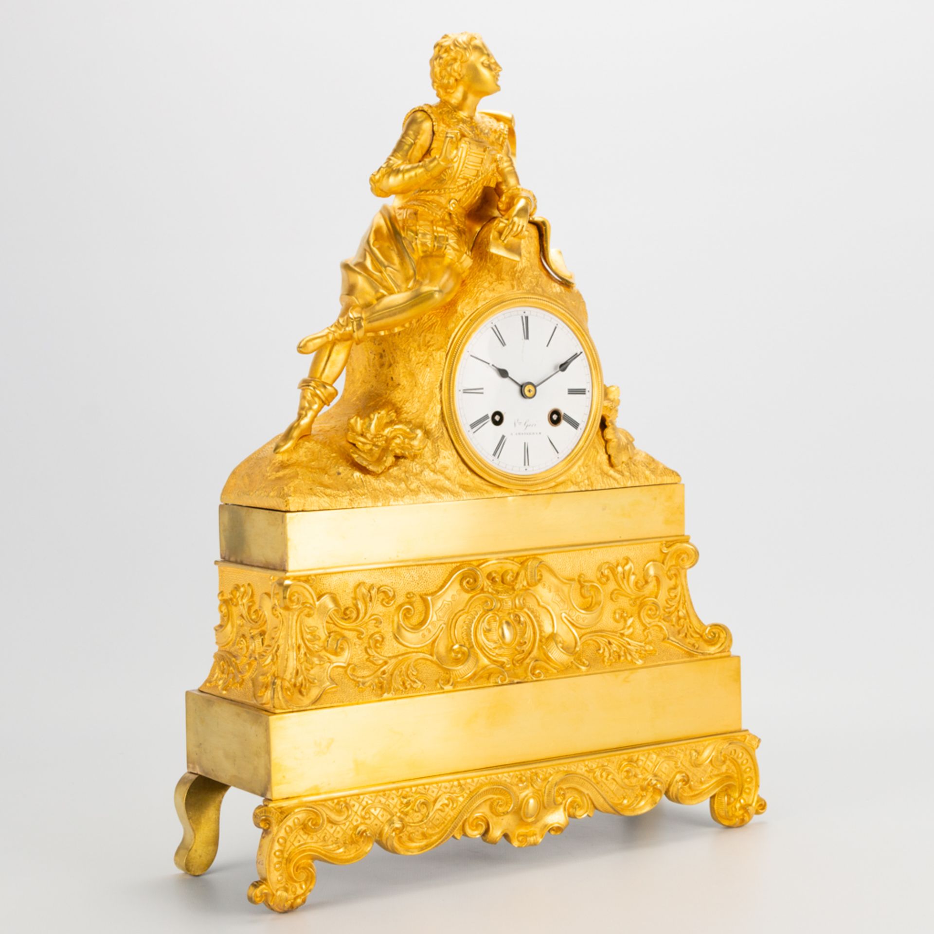 A ormolu gilt table clock made of bronze with a figurine of a noble man, enamel dial and marked Amst - Image 4 of 16