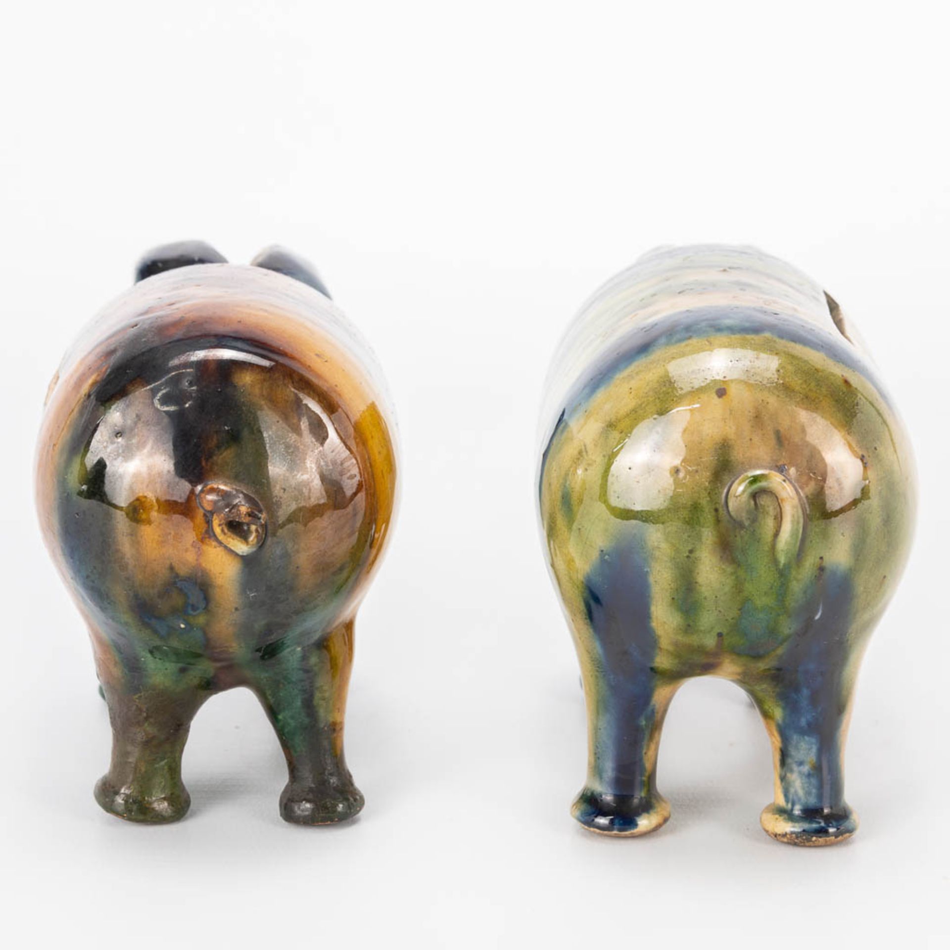 A collection of 2 Piggy banks made of Flemish Earthenware and probably made by Caessens in Kortrijk. - Bild 2 aus 12