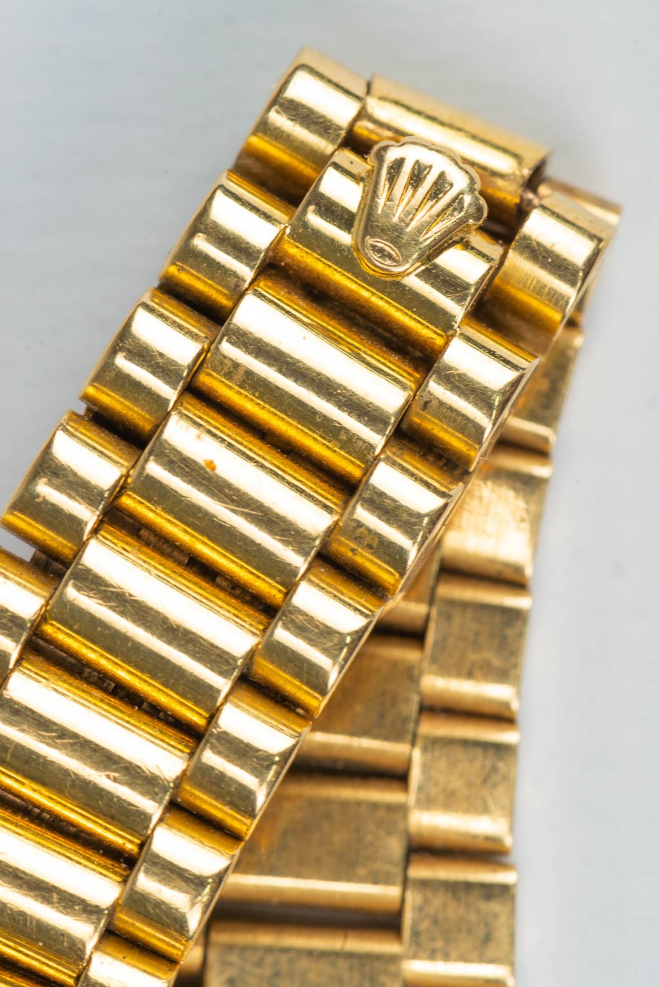 A Rolex Datejust ladies model 69178 made of 18kt gold with bracelet, original box and papers. 26mm. - Image 8 of 11