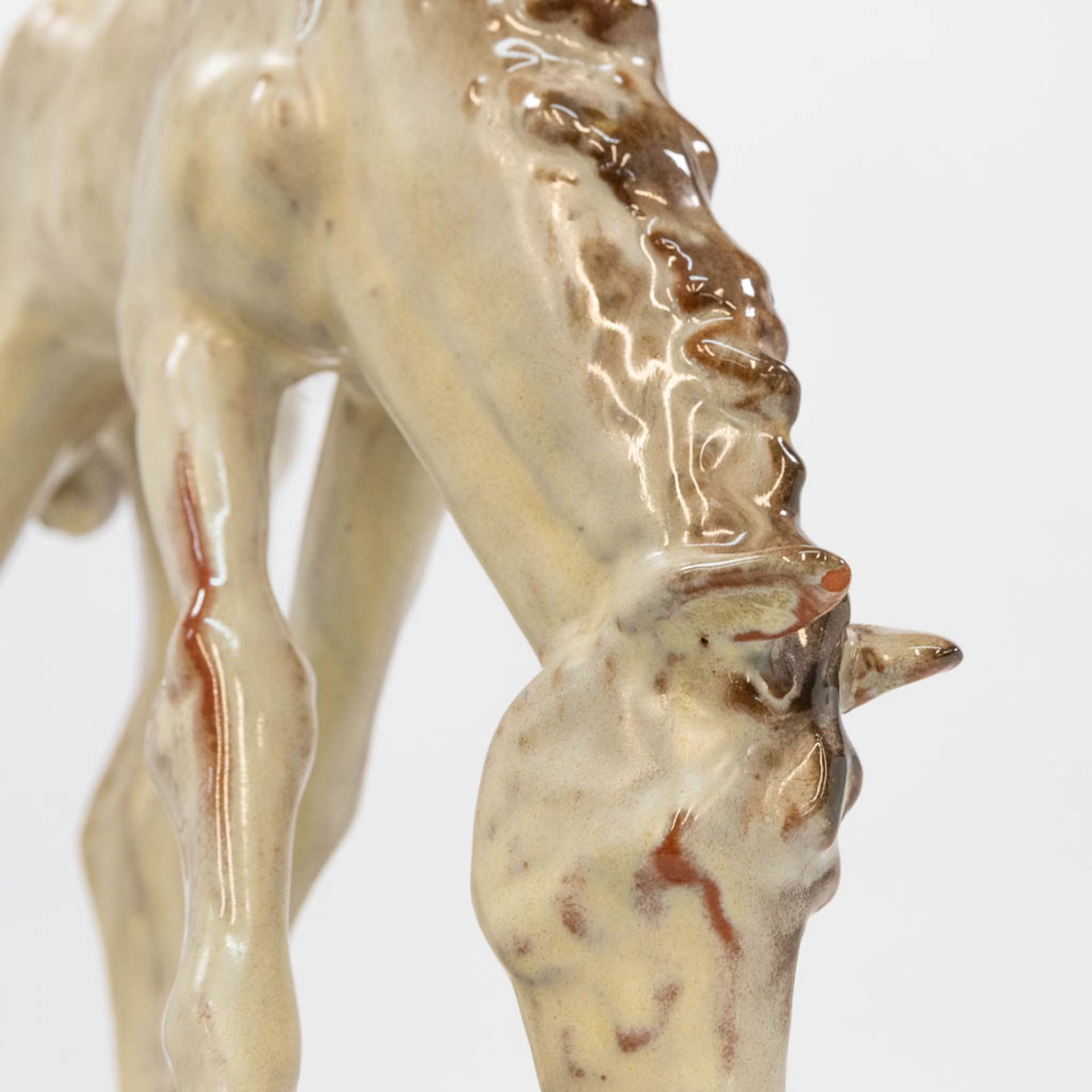 Else BACH (1899-1950) for Karlsruhe Majolica, a statue of a horse. (9 x 23 x 21,5 cm) - Image 11 of 16