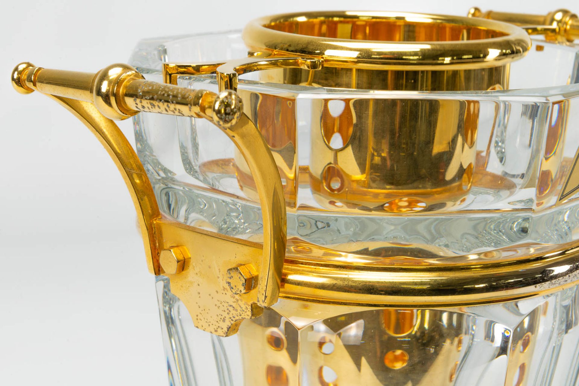 A Baccarat wine cooler or Champage bucket, made of Crystal with gold plated metal in the original bo - Image 12 of 12