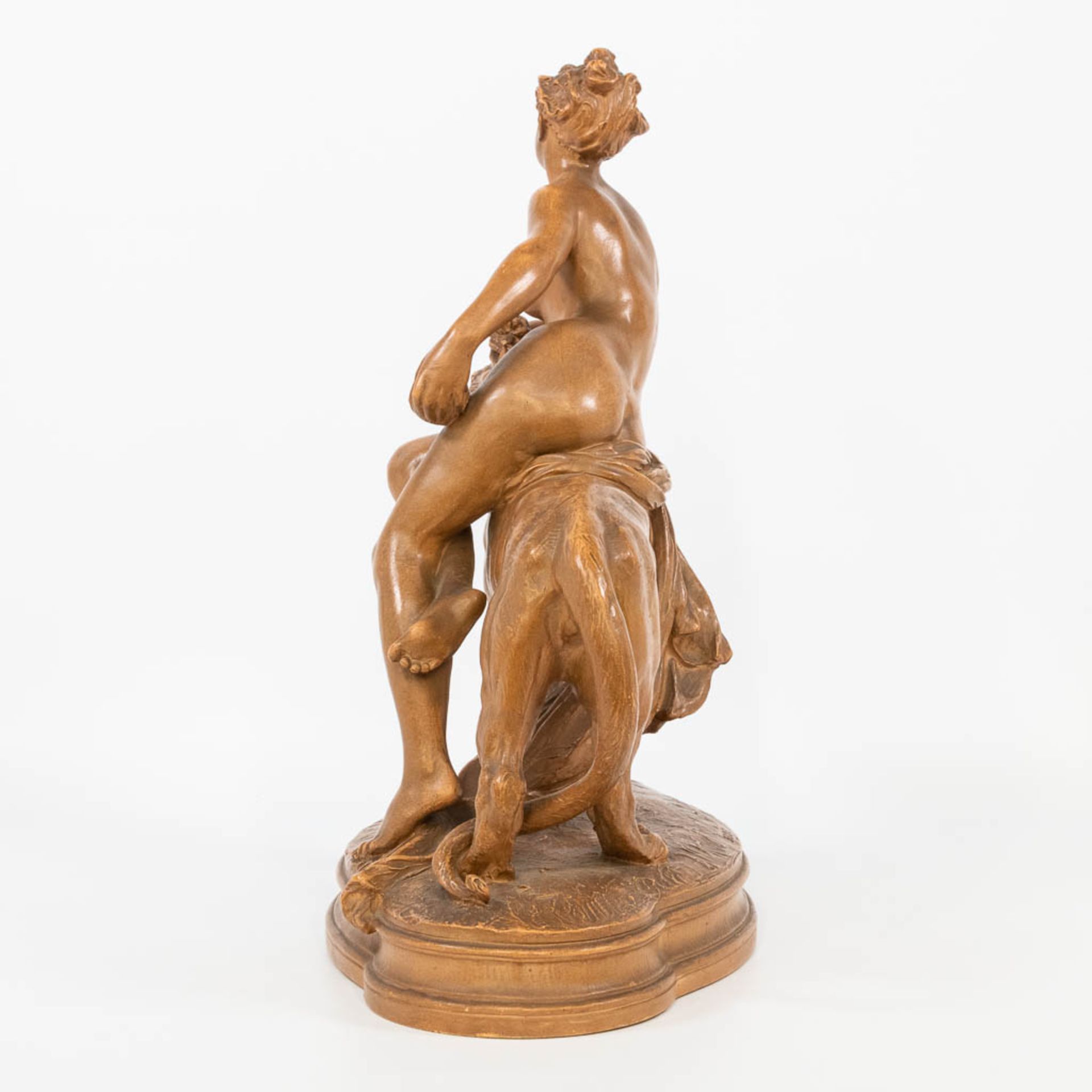 Luca MADRASSI (1848-1919) terracotta statue 'Ariadne and the panther' signed by artist and 5626. (20 - Bild 2 aus 13