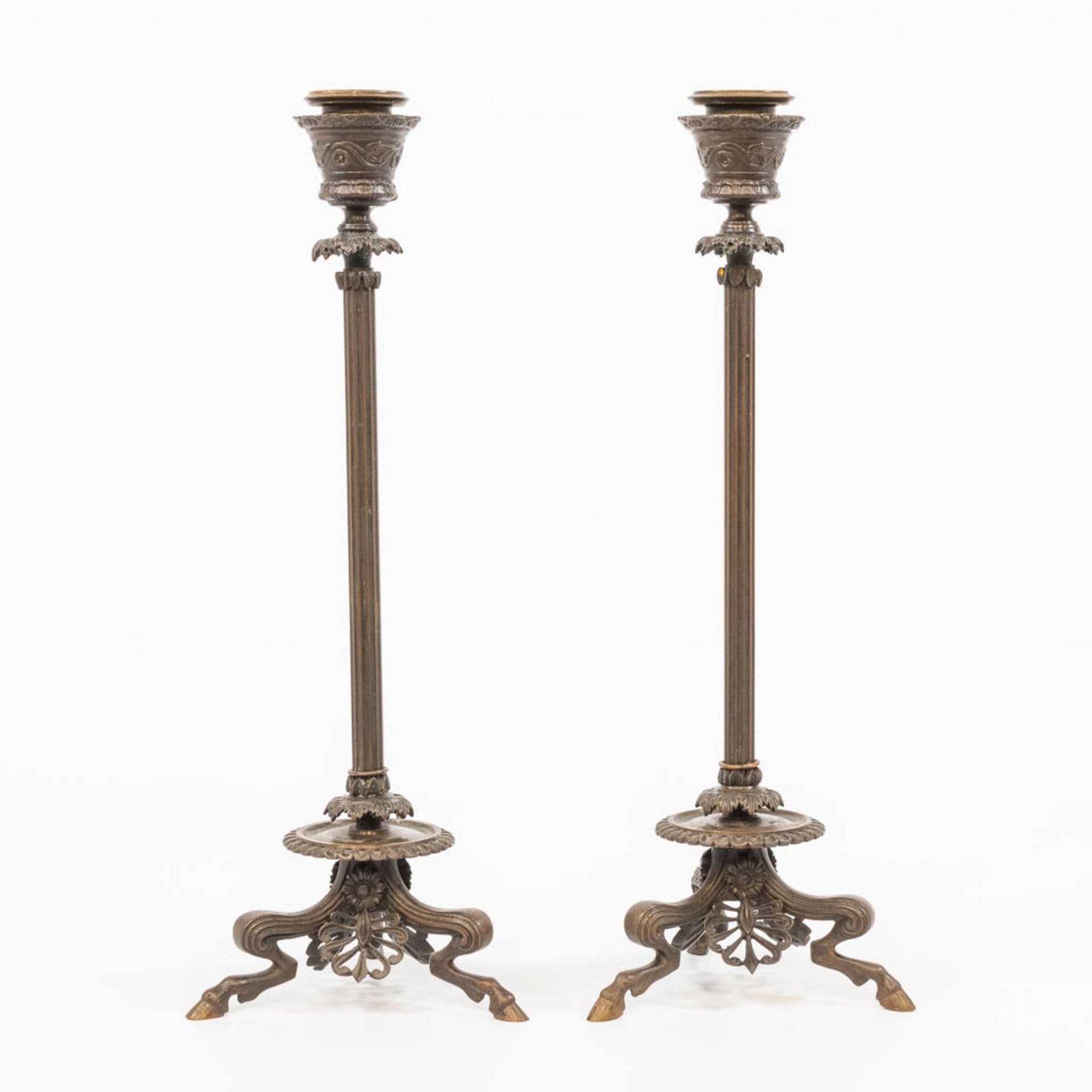 A pair of bronze candesticks, made in empire style and marked Barbedienne. First half of the 19th ce - Bild 11 aus 12