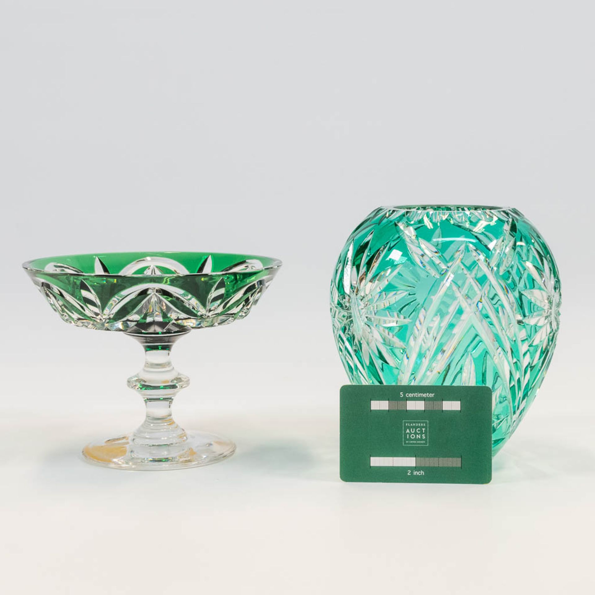 A collection of a Tazza and a flower vase in cut crystal 1 made by Val Saint Lambert and 1 made prob - Image 2 of 9